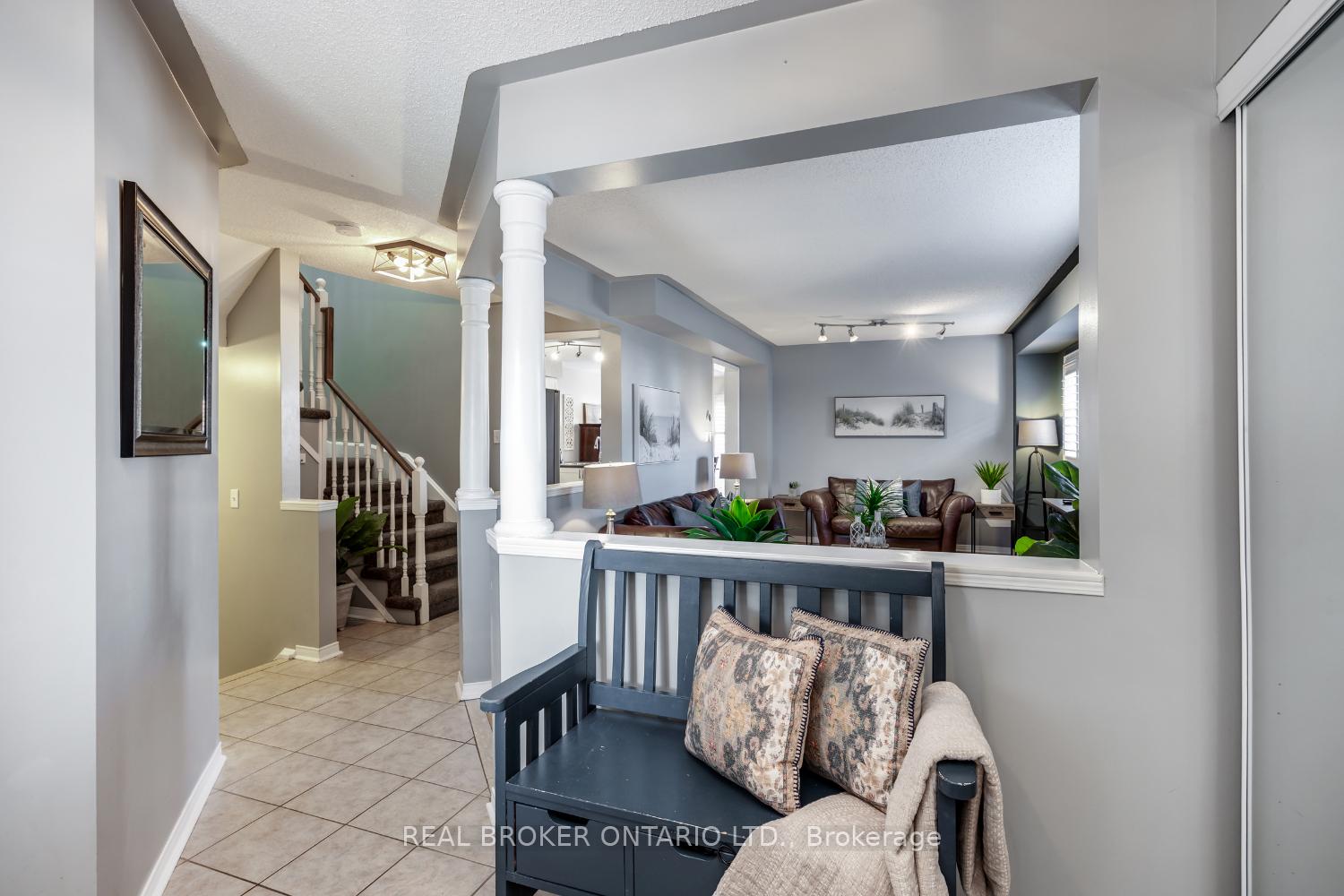 Photo 5 of 5 Millburn Drive, Clarington, Bowmanville — HOMEH