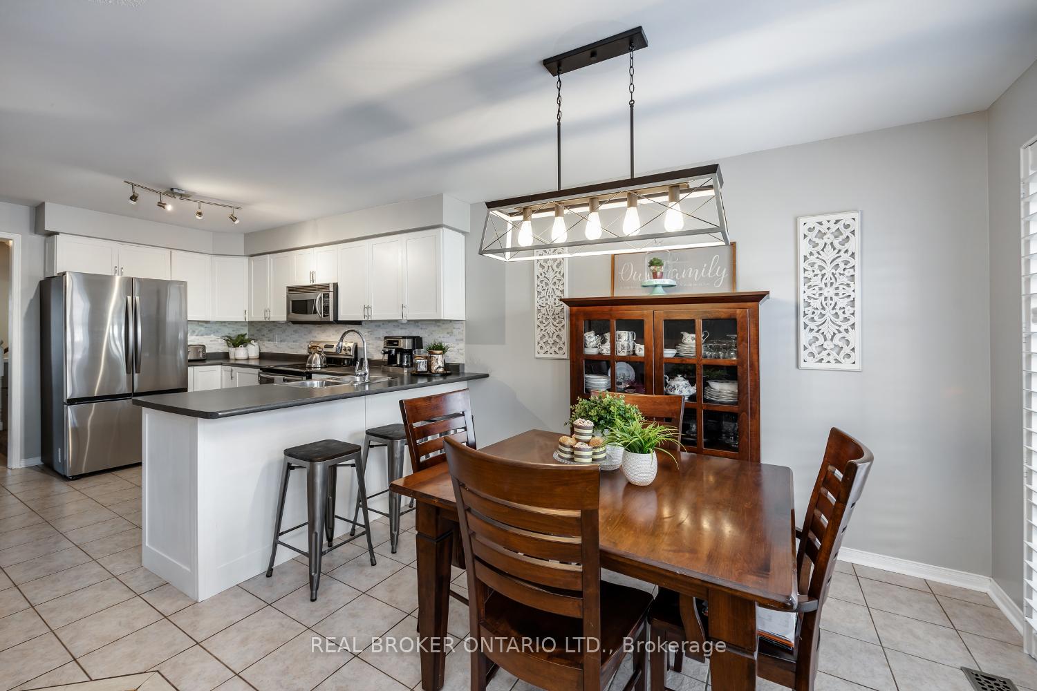 Photo 6 of 5 Millburn Drive, Clarington, Bowmanville — HOMEH