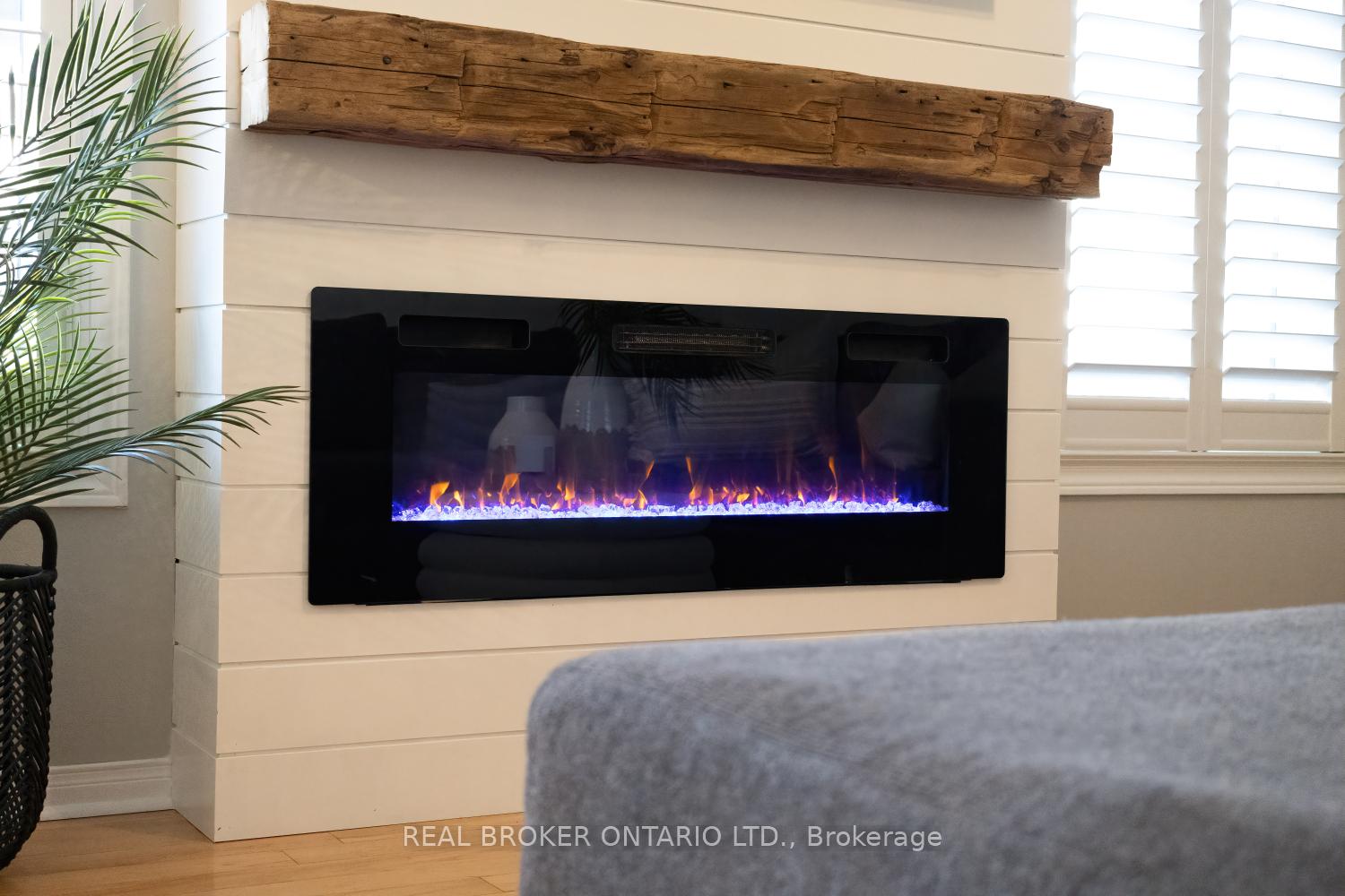 Photo 14 of 5 Millburn Drive, Clarington, Bowmanville — HOMEH
