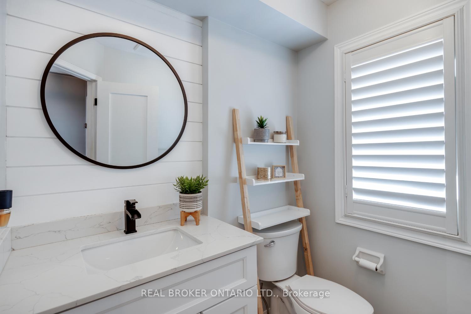 Photo 18 of 5 Millburn Drive, Clarington, Bowmanville — HOMEH