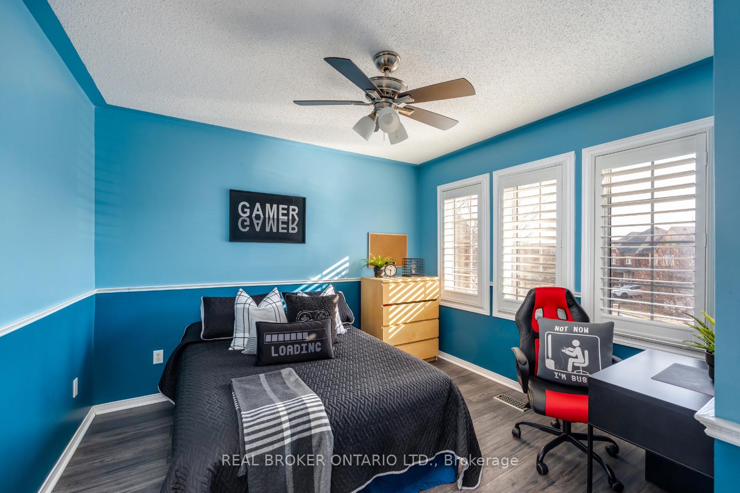 Photo 22 of 5 Millburn Drive, Clarington, Bowmanville — HOMEH
