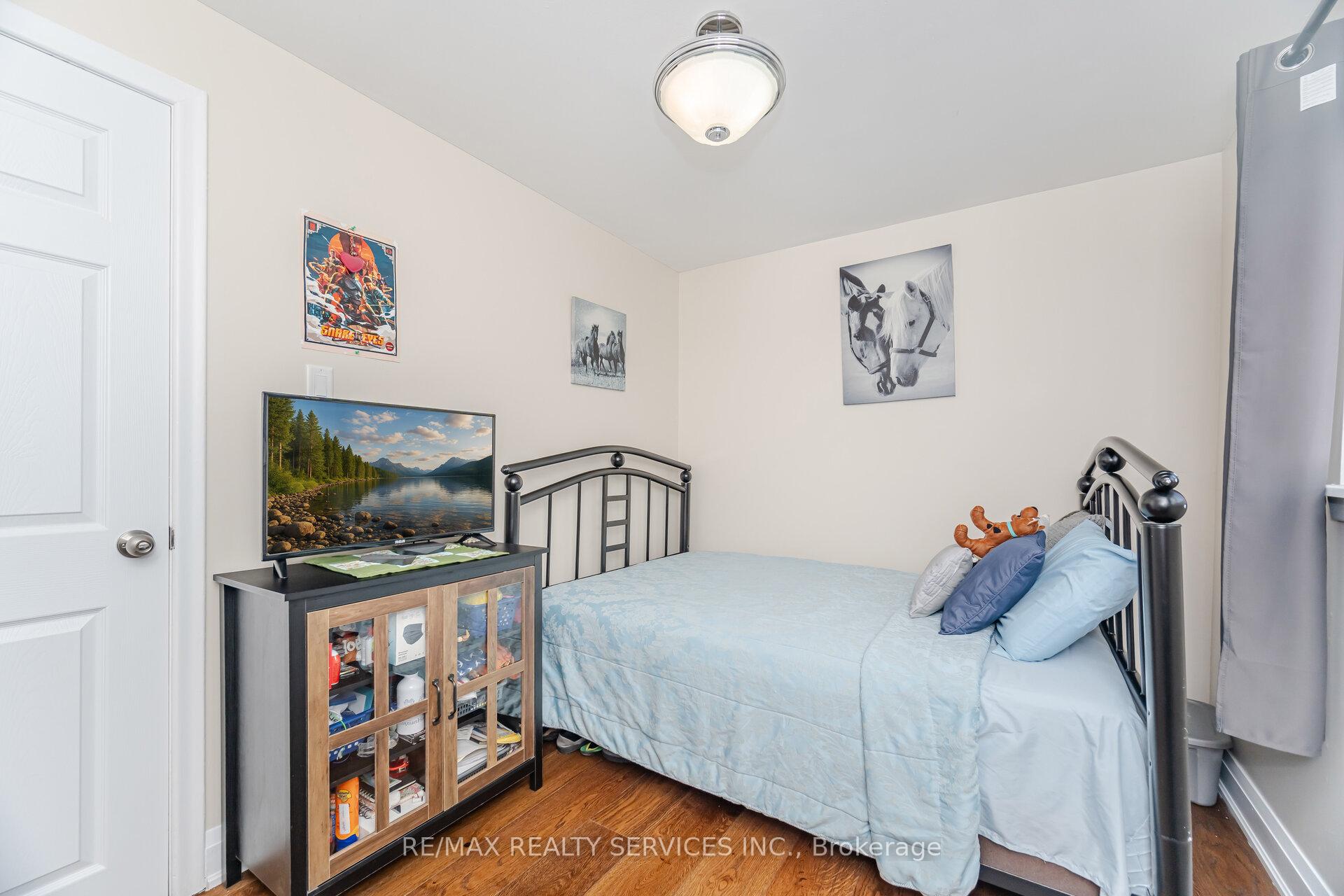 Photo 34 of 9 Aintree Crescent, Brampton, Avondale — HOMEH