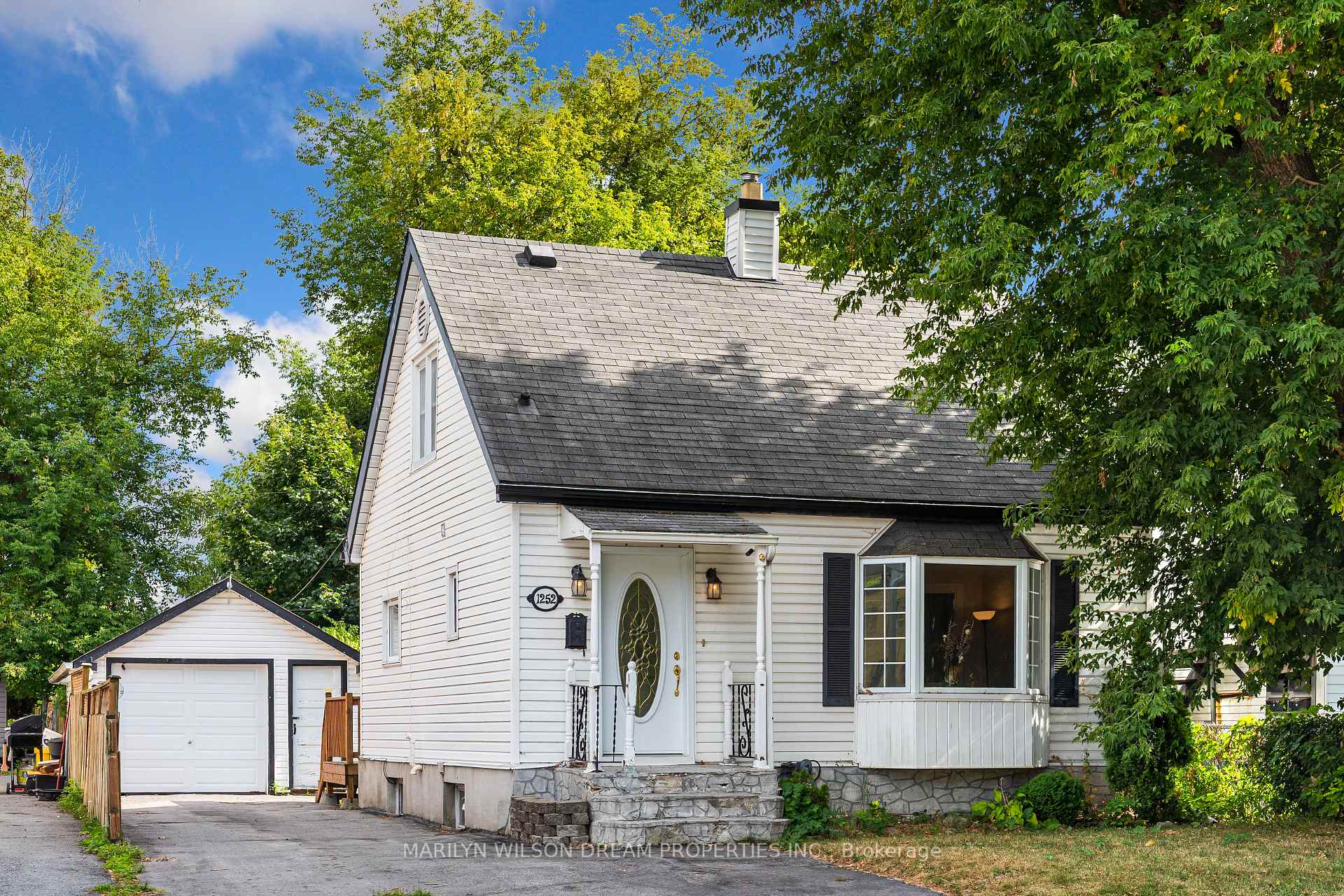 Photo 10 of 1252 Dorchester Avenue, Ottawa, Carlington — HOMEH