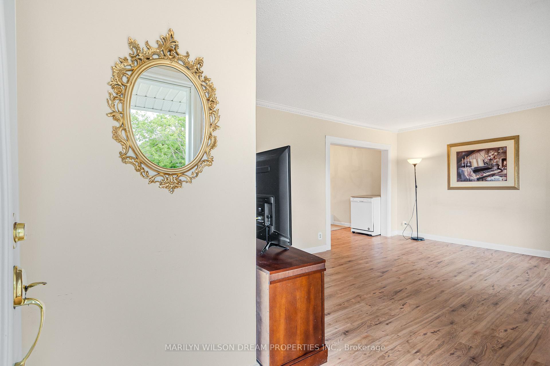 Photo 5 of 1252 Dorchester Avenue, Ottawa, Carlington — HOMEH