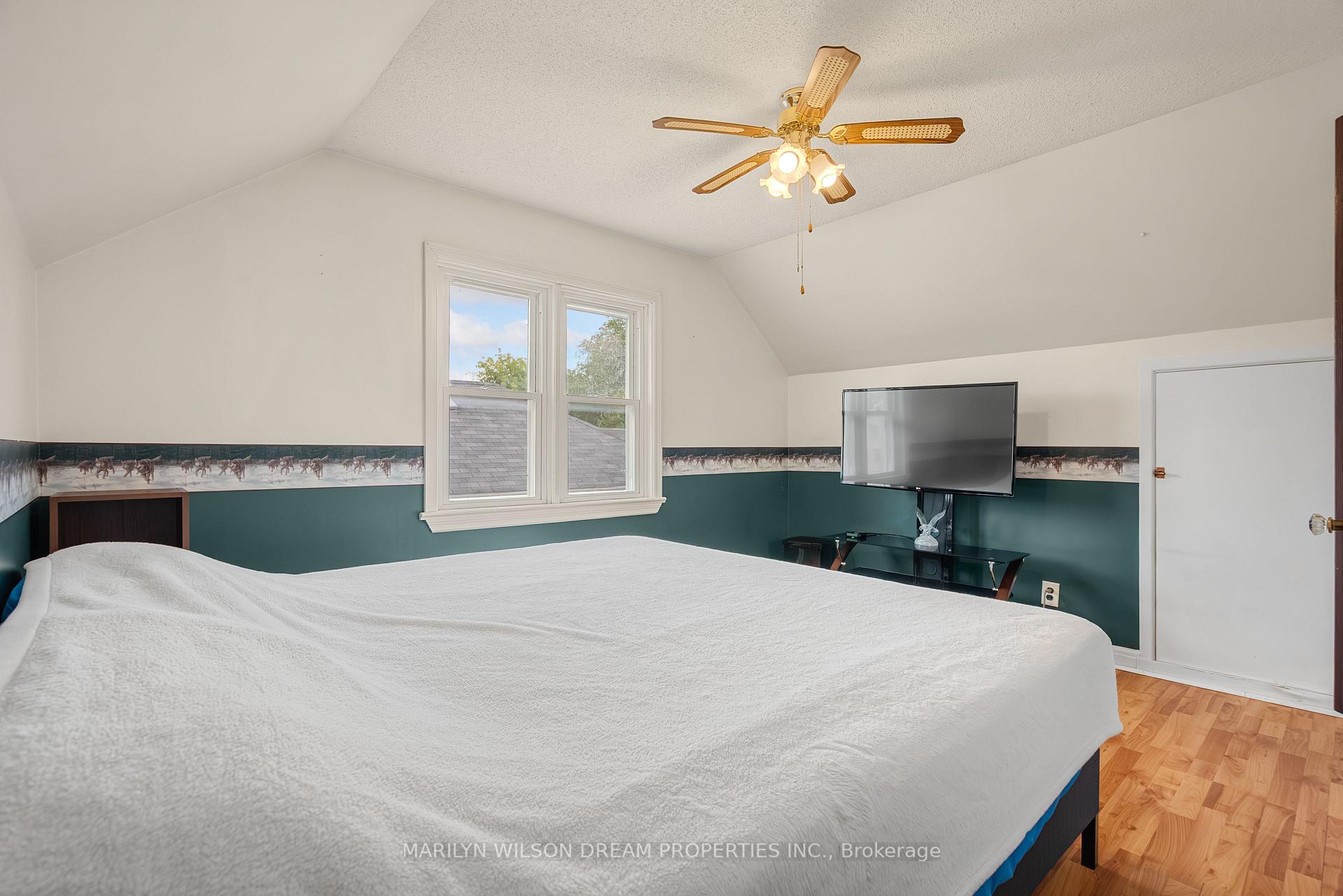 Photo 16 of 1252 Dorchester Avenue, Ottawa, Carlington — HOMEH