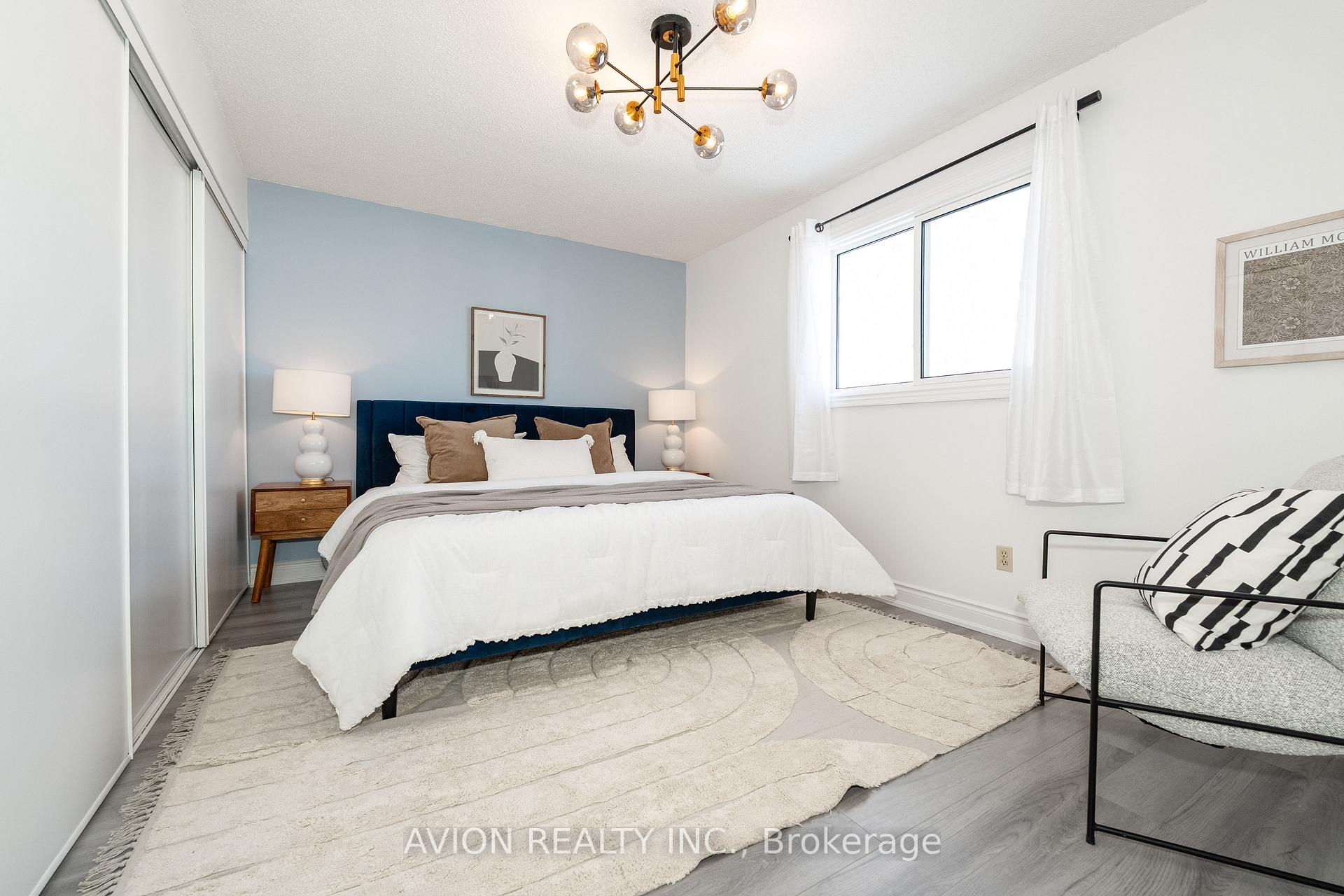 Photo 3 of 17 Wrenn Boulevard, Clarington, Bowmanville — HOMEH