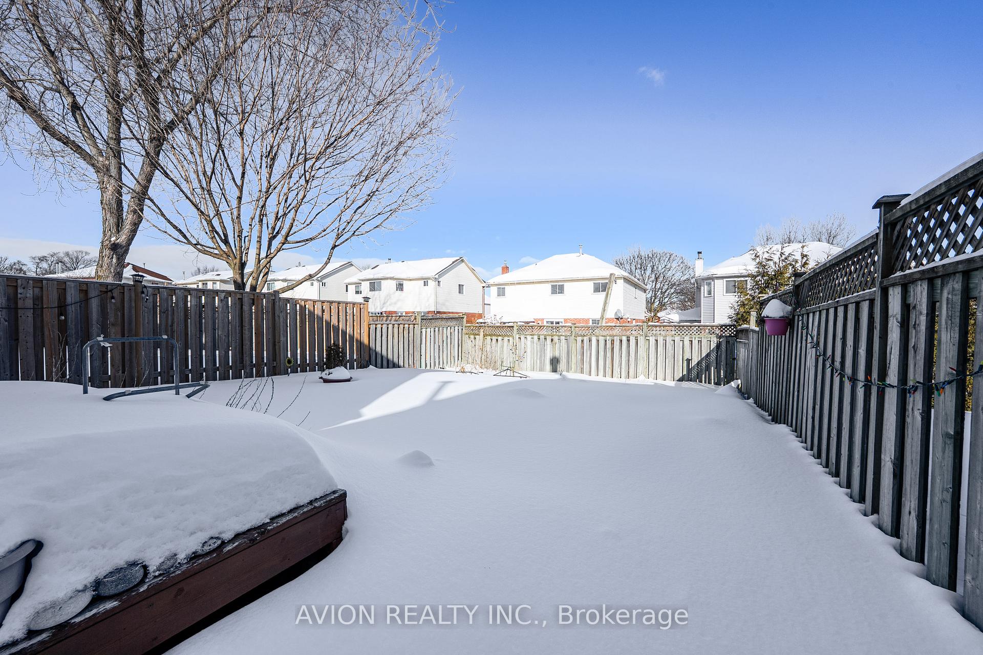 Photo 22 of 17 Wrenn Boulevard, Clarington, Bowmanville — HOMEH