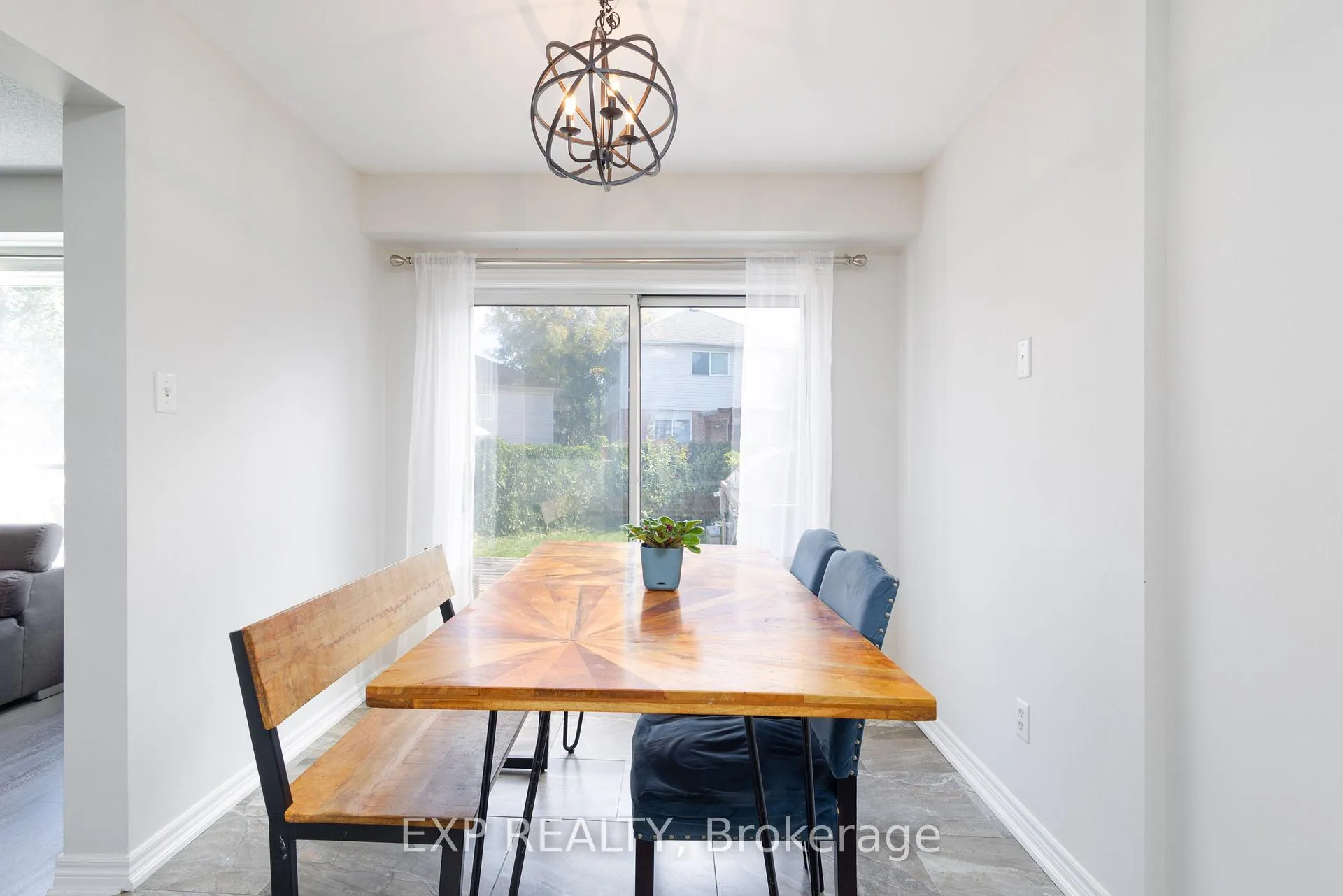 Photo 11 of 192 Pickett Crescent, Barrie, Painswick North — HOMEH