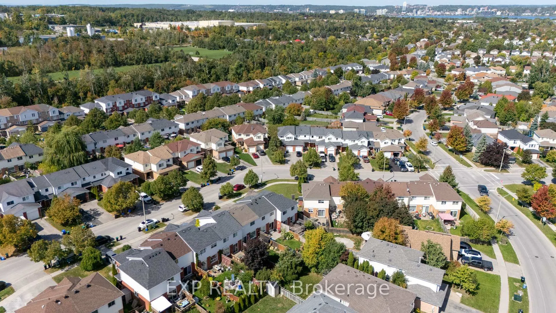 Photo 37 of 192 Pickett Crescent, Barrie, Painswick North — HOMEH