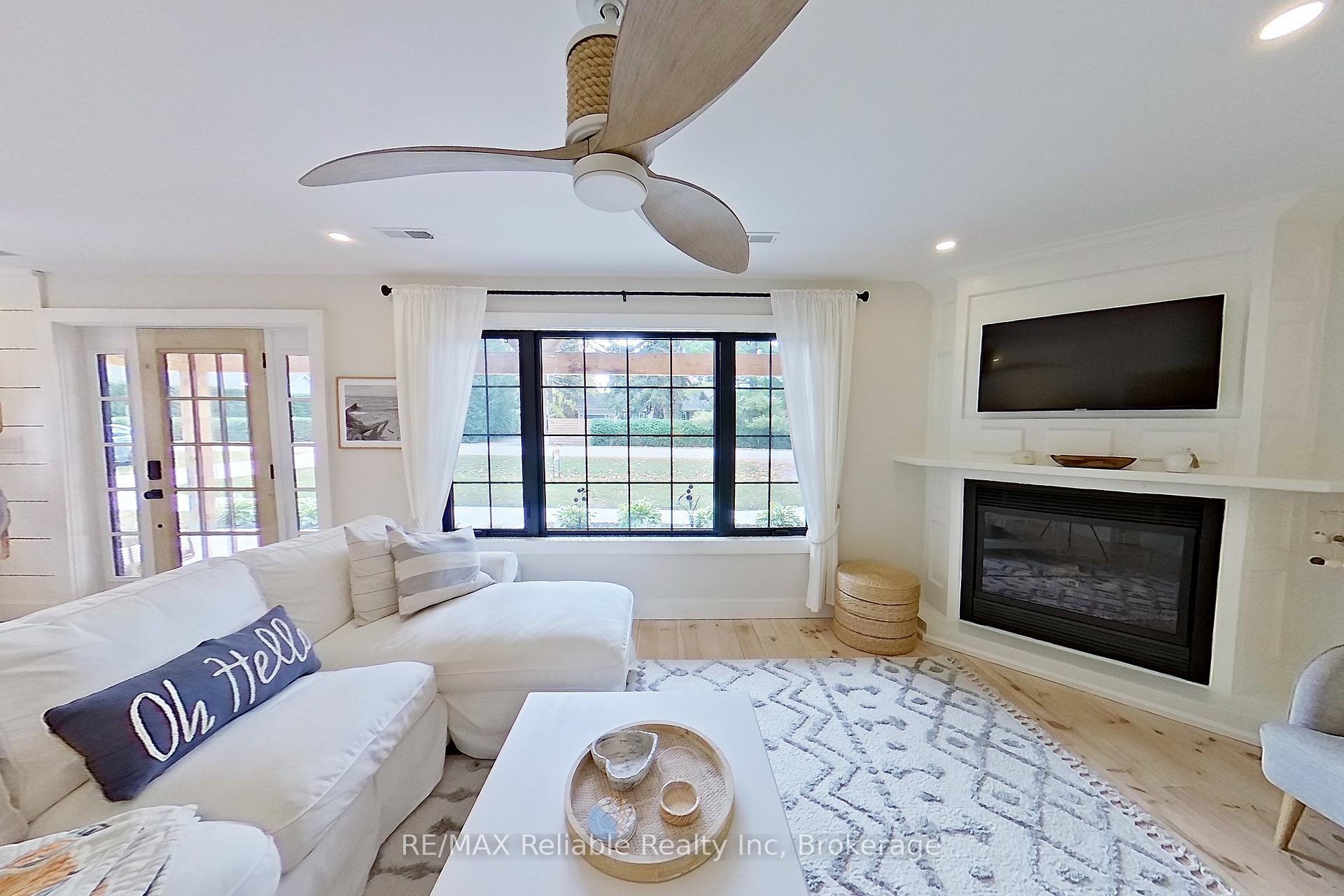 Photo 11 of 31 Glass Street, Bluewater, Bayfield — HOMEH