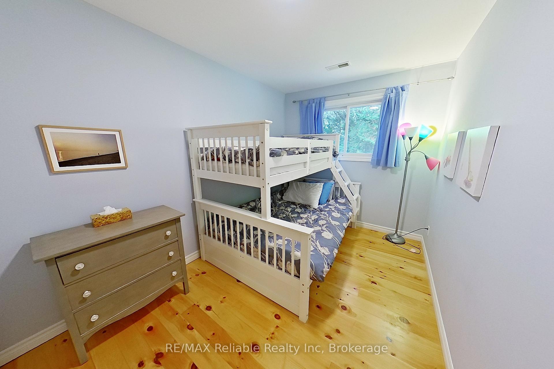 Photo 28 of 31 Glass Street, Bluewater, Bayfield — HOMEH