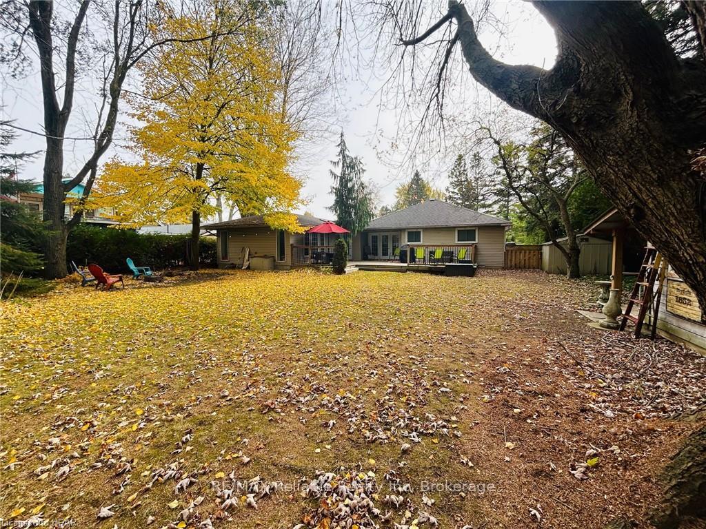 Photo 31 of 31 Glass Street, Bluewater, Bayfield — HOMEH