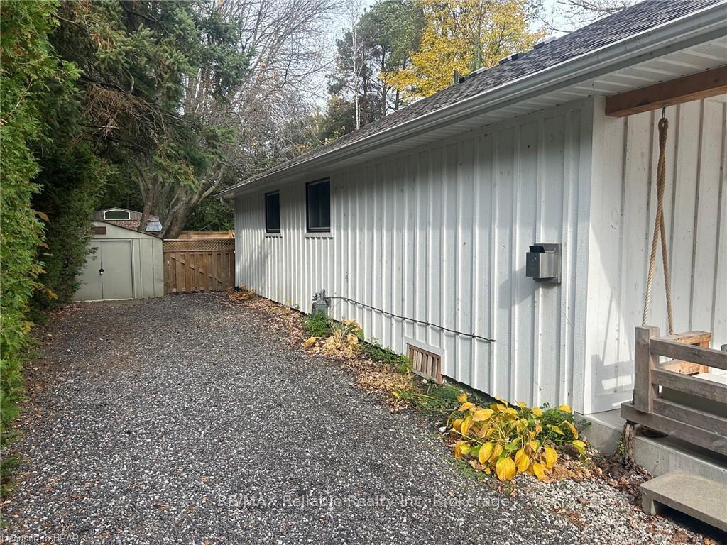 Photo 33 of 31 Glass Street, Bluewater, Bayfield — HOMEH