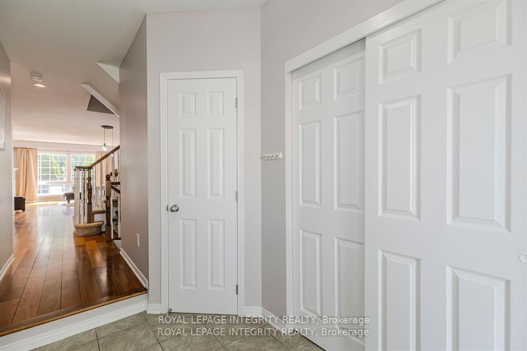 Photo 2 of 336 Quetico Private, Ottawa, Barrhaven - Stonebridge — HOMEH
