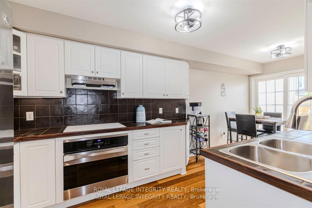 Photo 12 of 336 Quetico Private, Ottawa, Barrhaven - Stonebridge — HOMEH