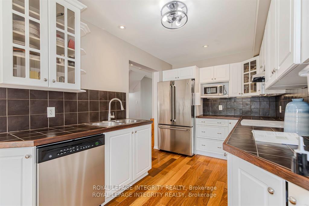 Photo 14 of 336 Quetico Private, Ottawa, Barrhaven - Stonebridge — HOMEH