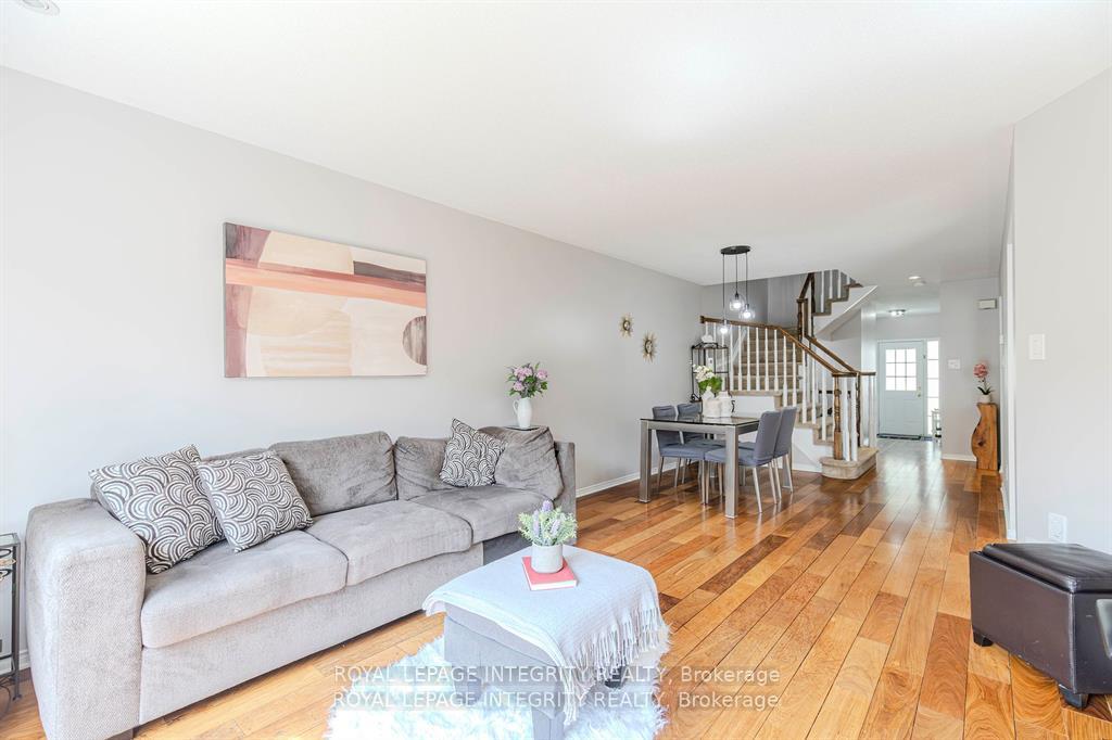 Photo 17 of 336 Quetico Private, Ottawa, Barrhaven - Stonebridge — HOMEH