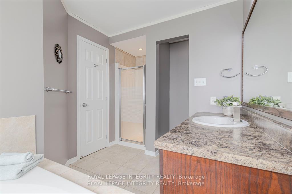 Photo 30 of 336 Quetico Private, Ottawa, Barrhaven - Stonebridge — HOMEH