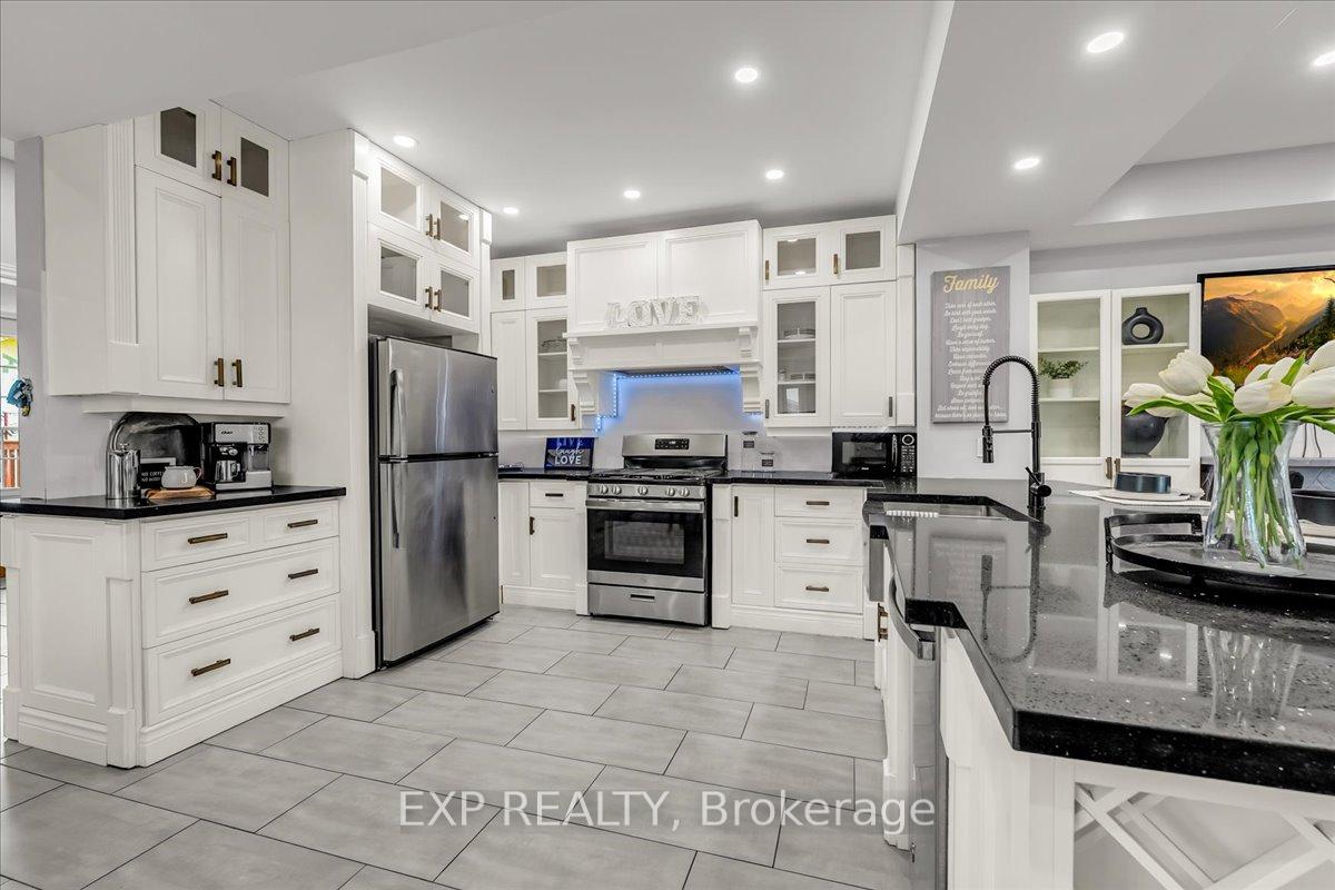 Photo 15 of 738 Knox Avenue, Hamilton, Parkview — HOMEH