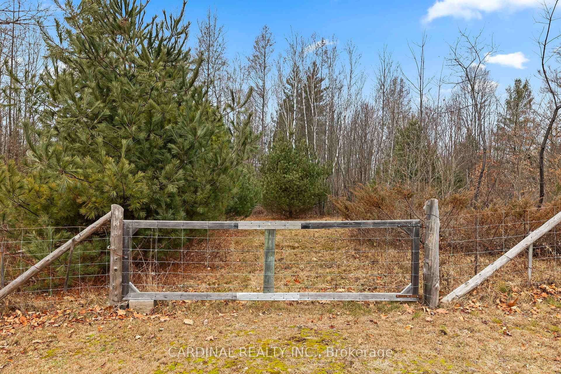 Photo 10 of 2441 Henderson Road, Frontenac, Frontenac Centre — HOMEH