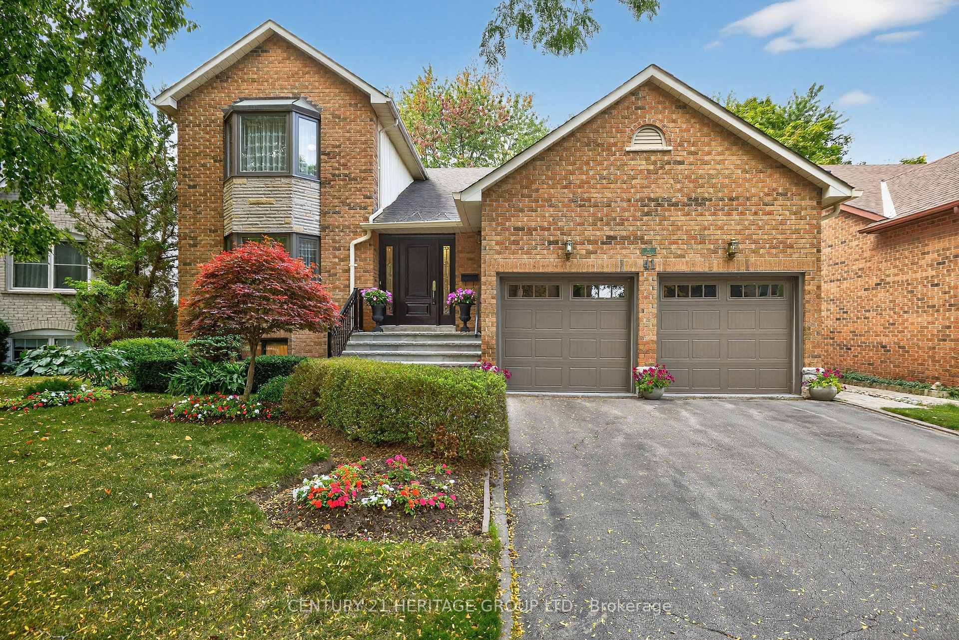 Photo 1 of 41 Murdock Avenue, Aurora, Aurora Heights — HOMEH