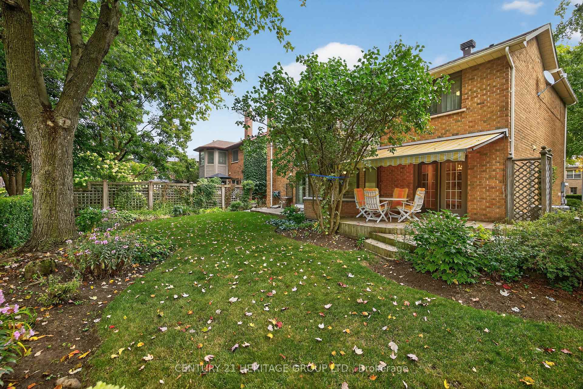 Photo 15 of 41 Murdock Avenue, Aurora, Aurora Heights — HOMEH