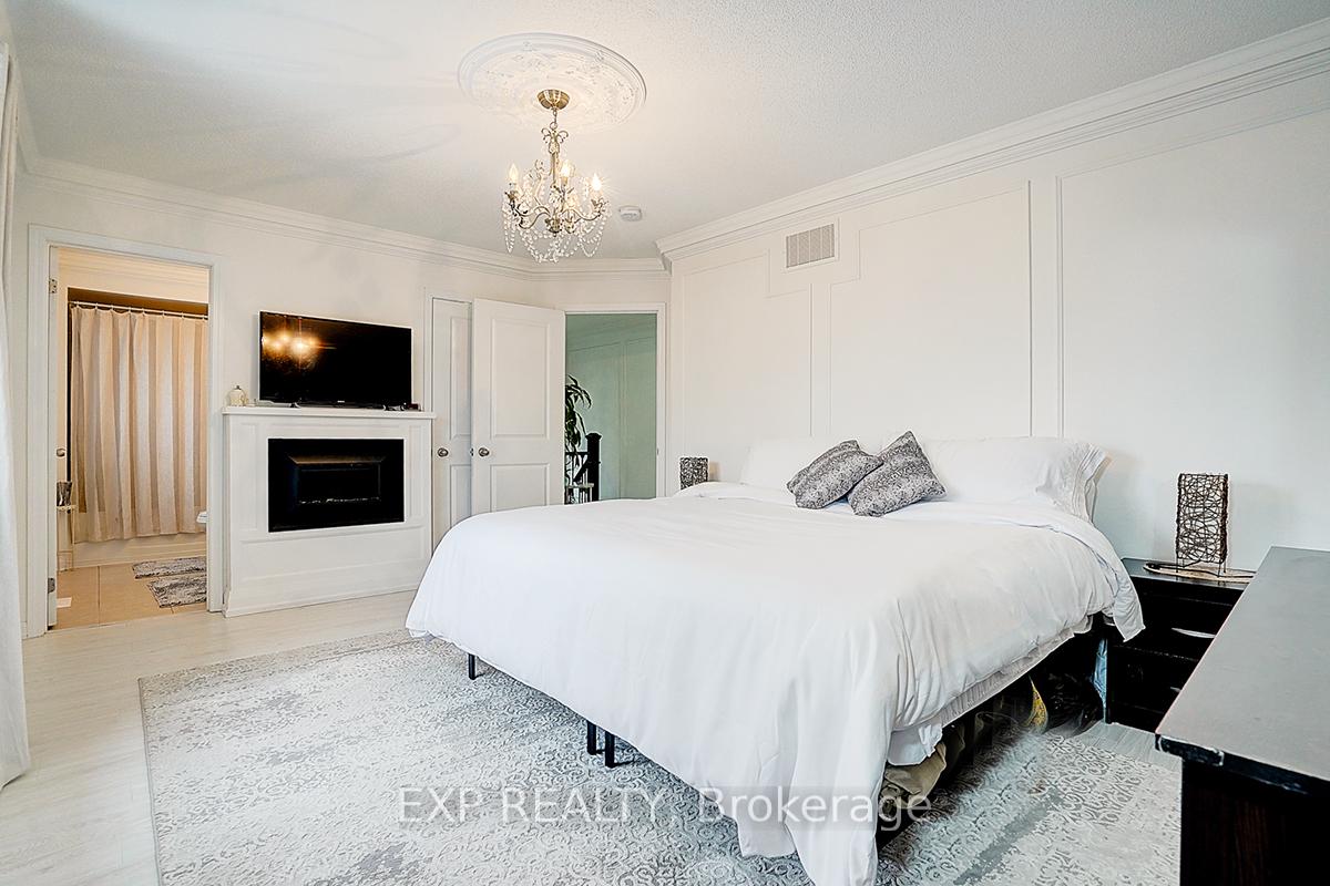 Photo 14 of 14 Carey Lane, Clarington, Bowmanville — HOMEH