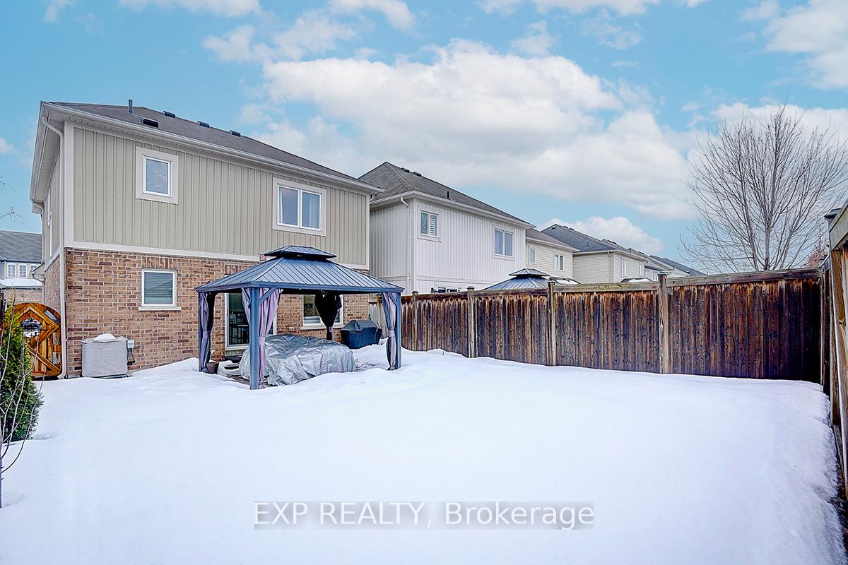 Photo 19 of 14 Carey Lane, Clarington, Bowmanville — HOMEH