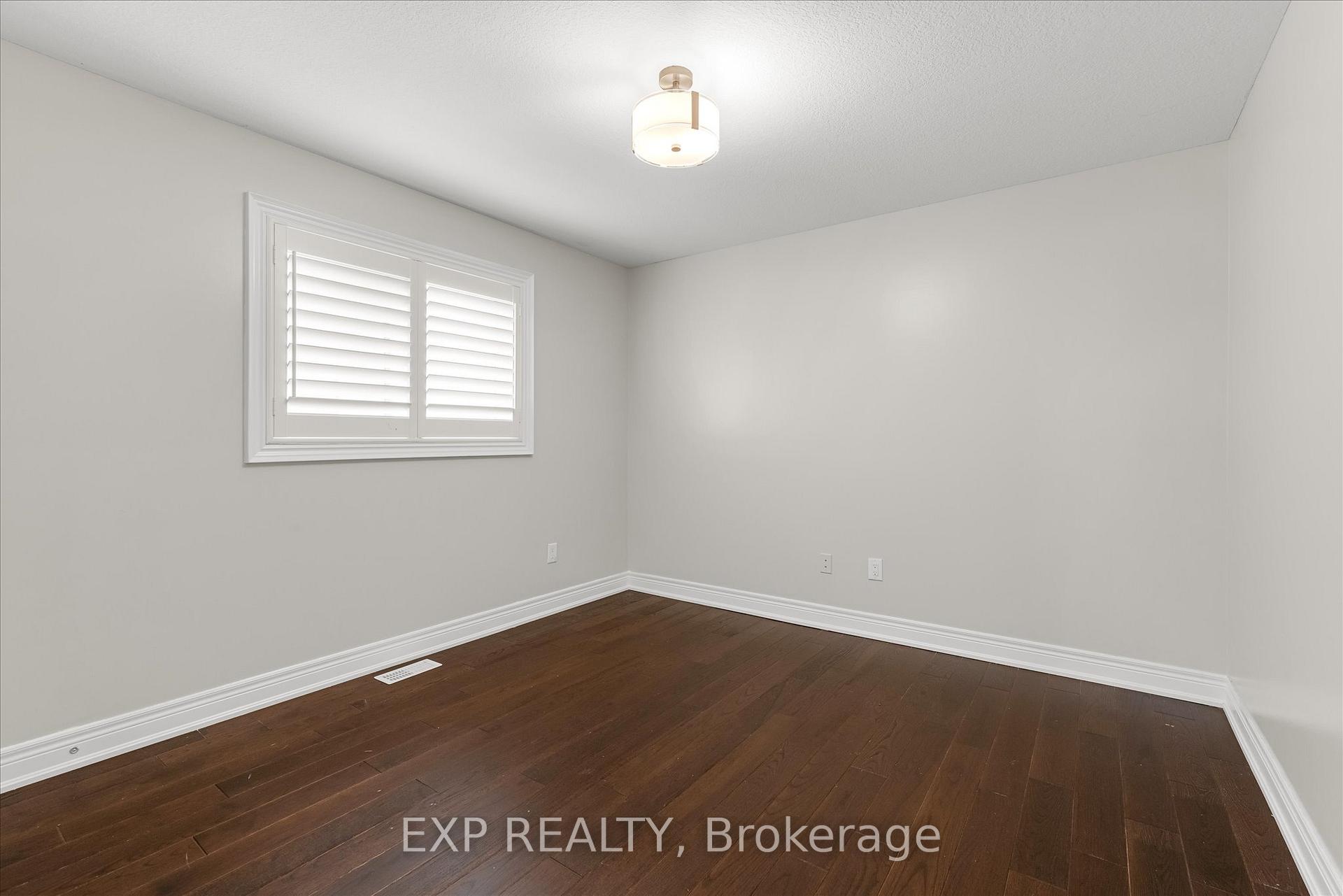 Photo 31 of 514 Fifty Road, Hamilton, Winona Park — HOMEH