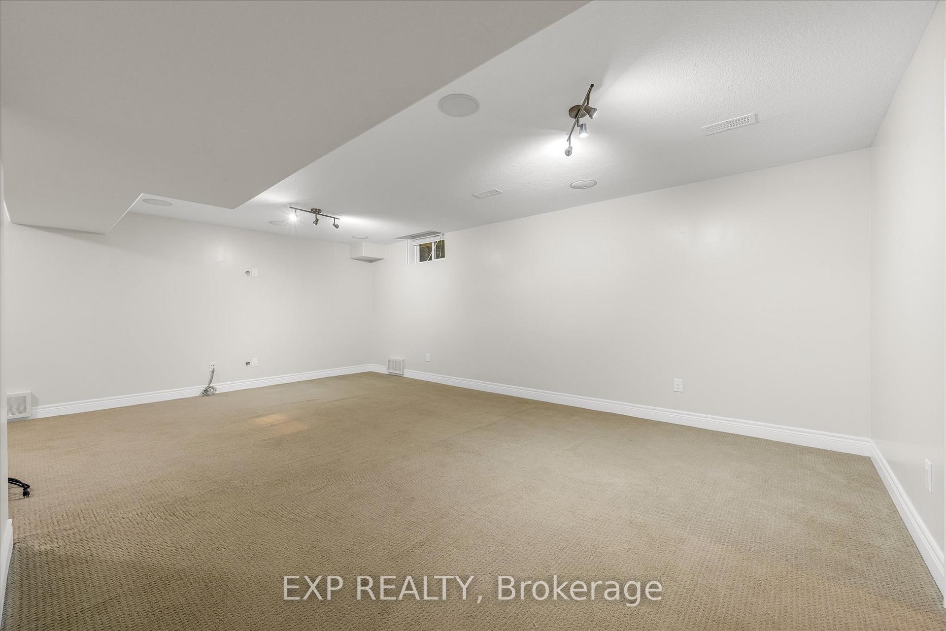 Photo 37 of 514 Fifty Road, Hamilton, Winona Park — HOMEH