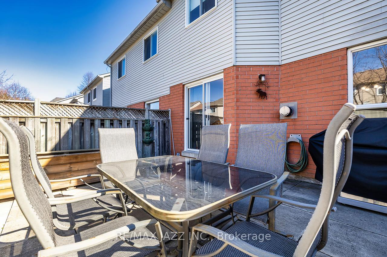 Photo 41 of 14 Trewin Lane, Clarington, Bowmanville — HOMEH