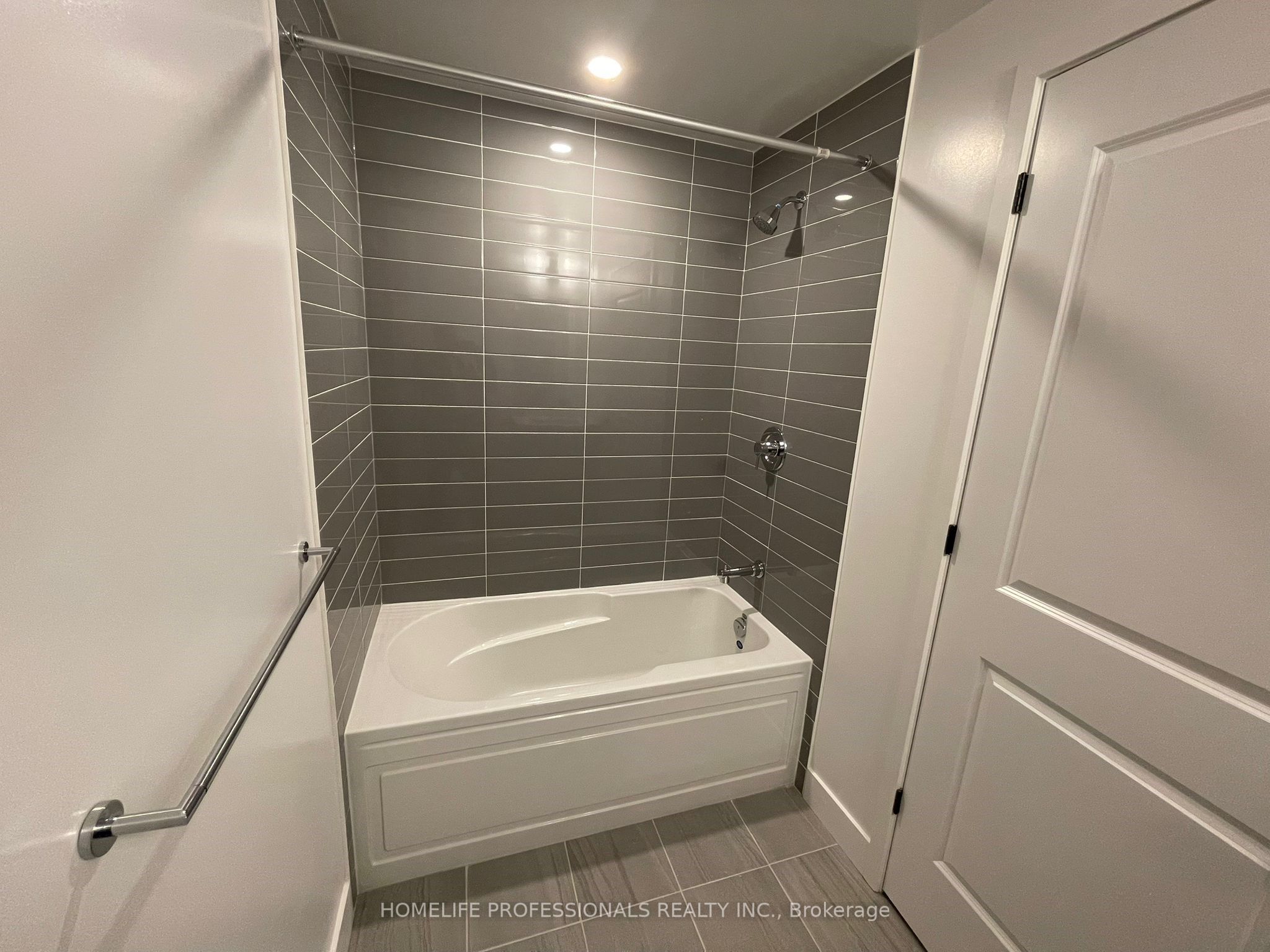 Photo 58 of Unit 225, 2343 Khalsa Gate, Oakville, Westmount — HOMEH