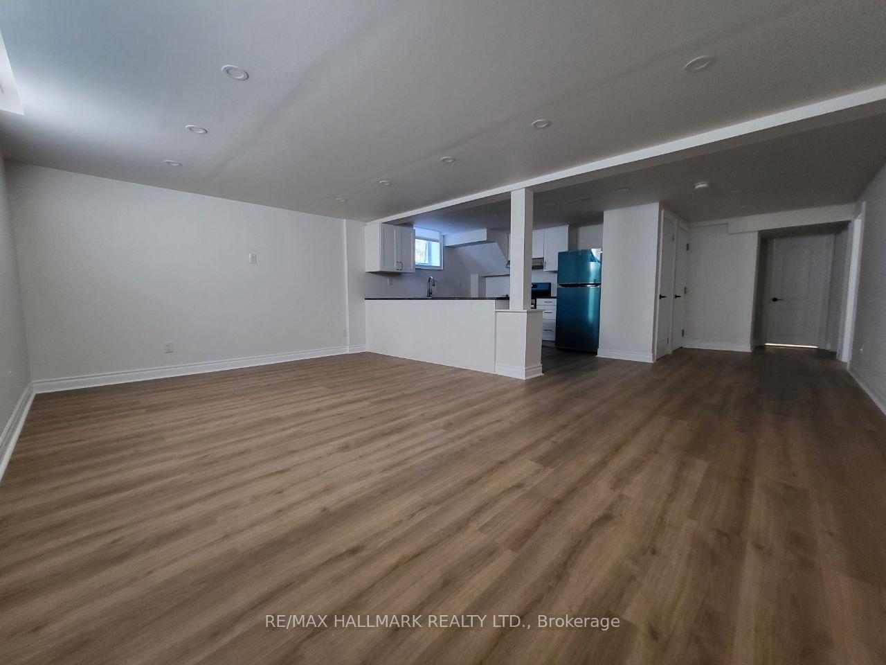 Photo 8 of Unit Lower, 51B Aurora Heights Drive, Aurora, Aurora Heights — HOMEH