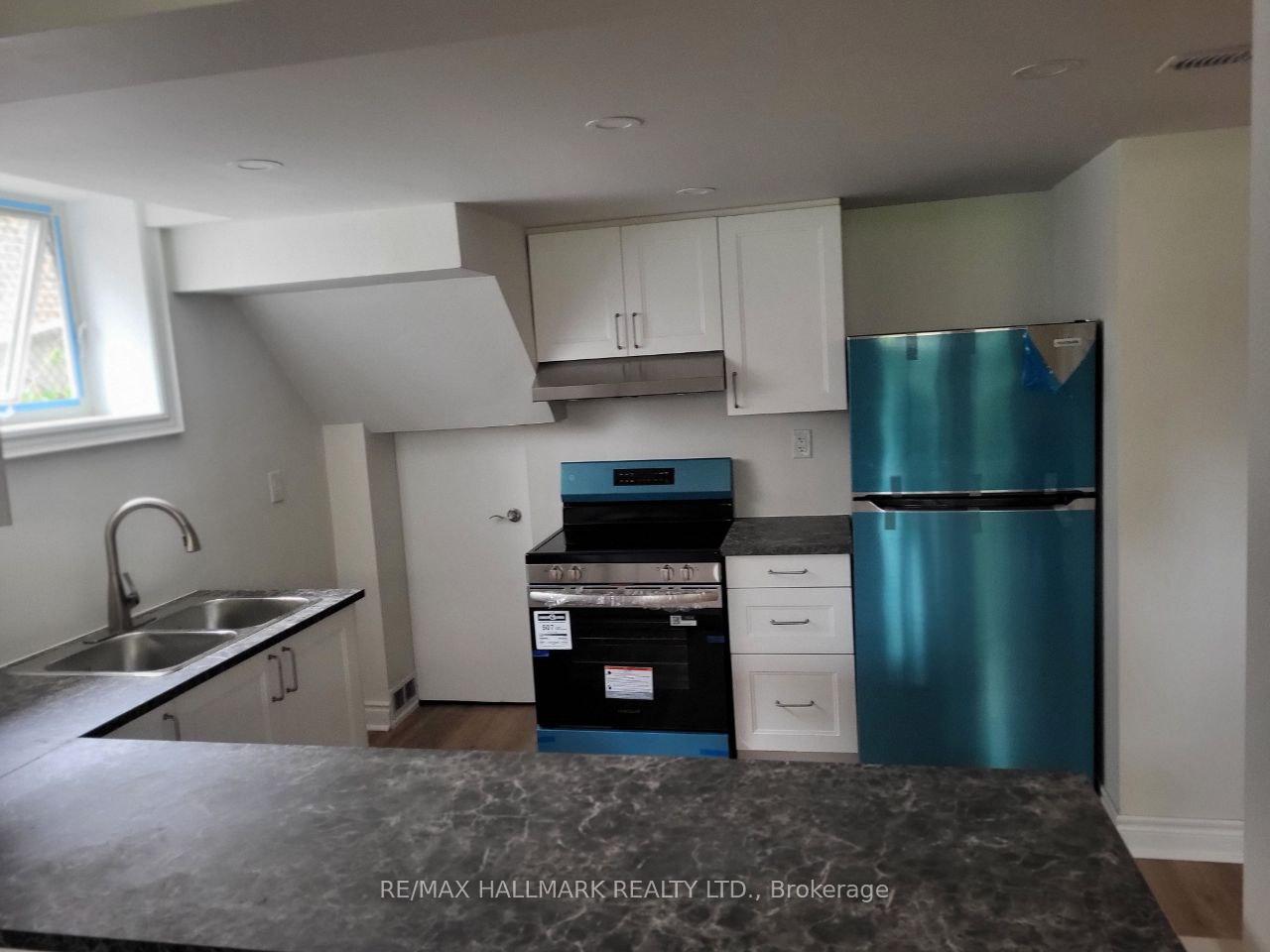 Photo 9 of Unit Lower, 51B Aurora Heights Drive, Aurora, Aurora Heights — HOMEH