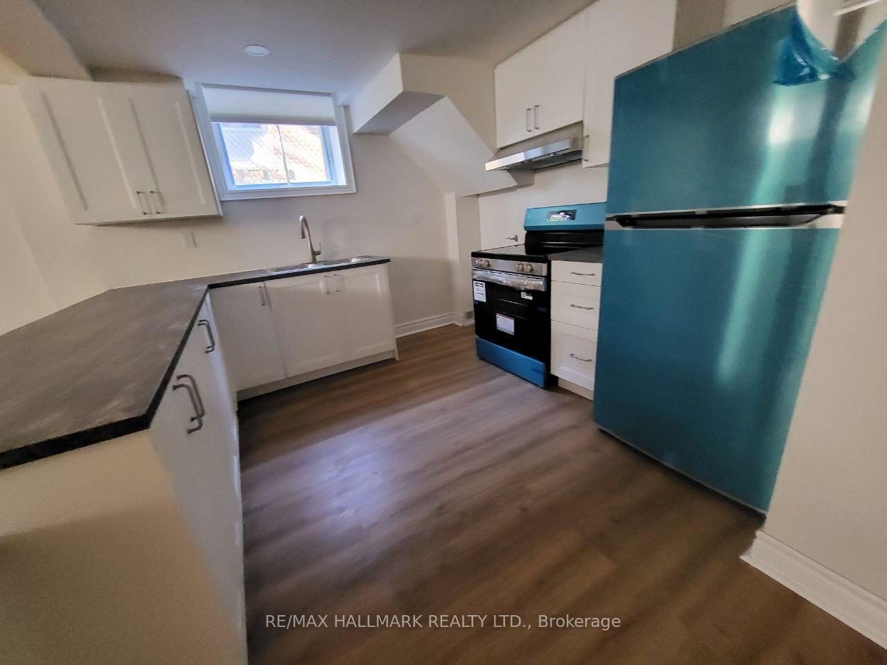 Photo 10 of Unit Lower, 51B Aurora Heights Drive, Aurora, Aurora Heights — HOMEH
