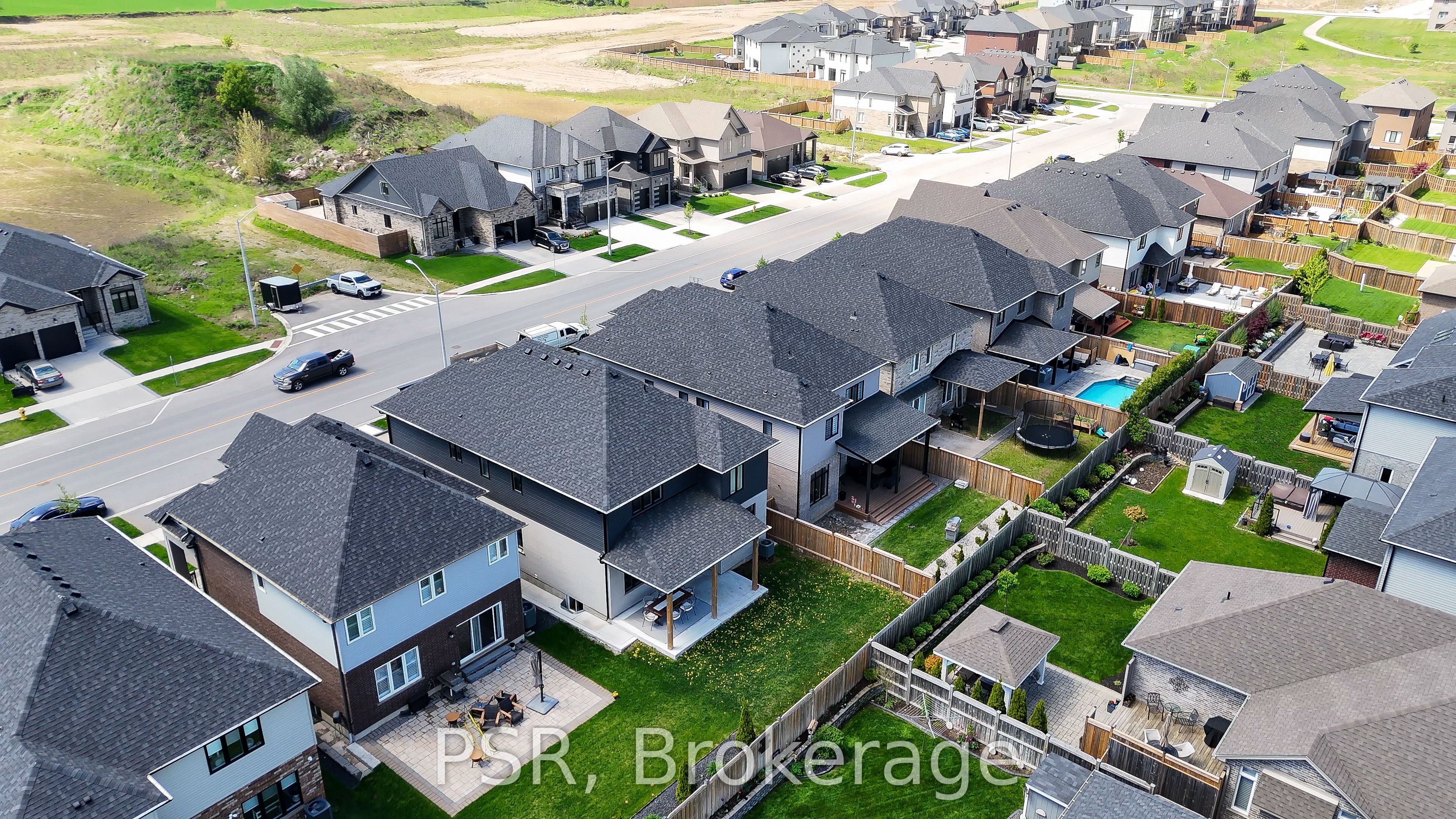 Photo 99 of 80 Arlington Parkway, Brant, Paris — HOMEH