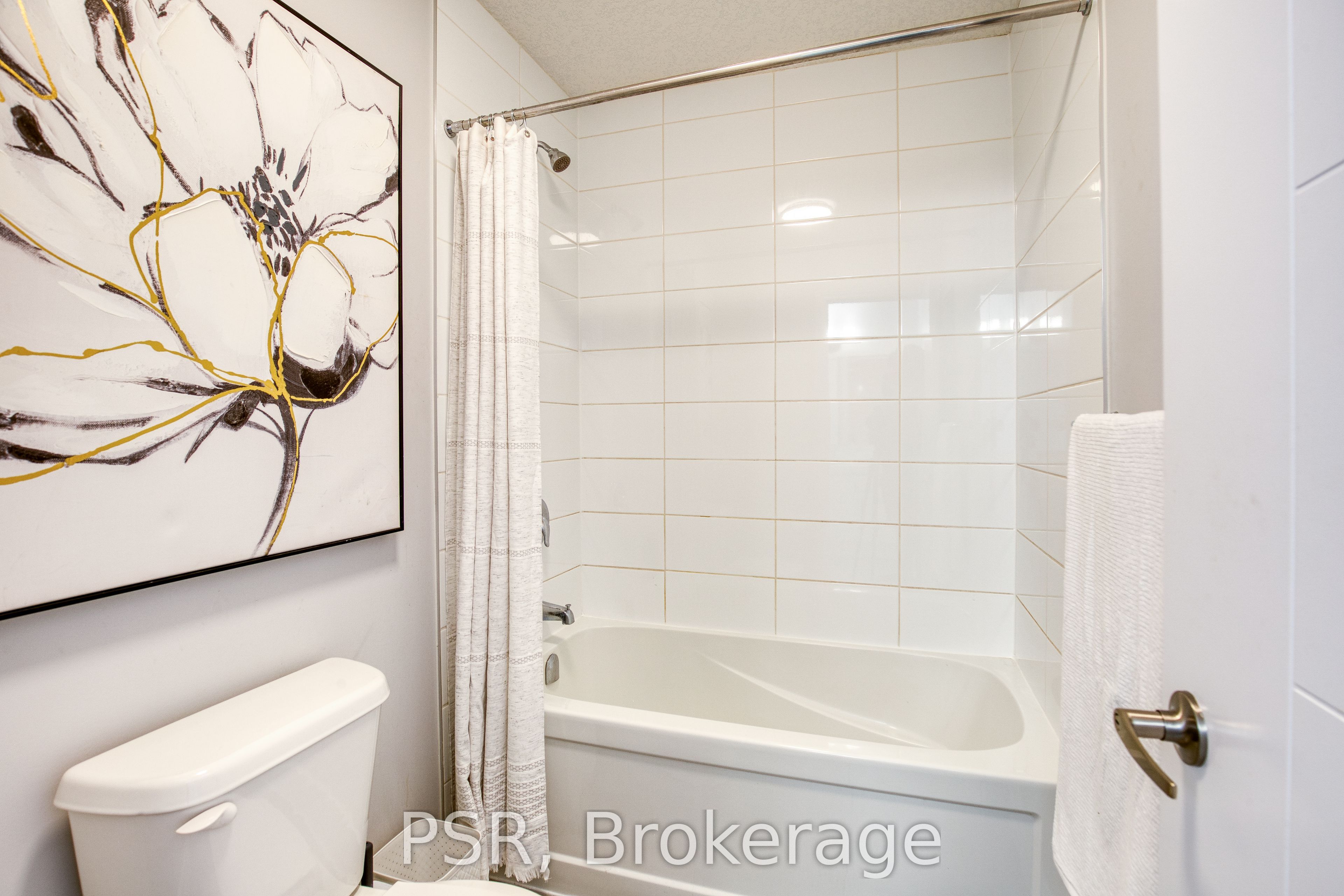 Photo 86 of 80 Arlington Parkway, Brant, Paris — HOMEH