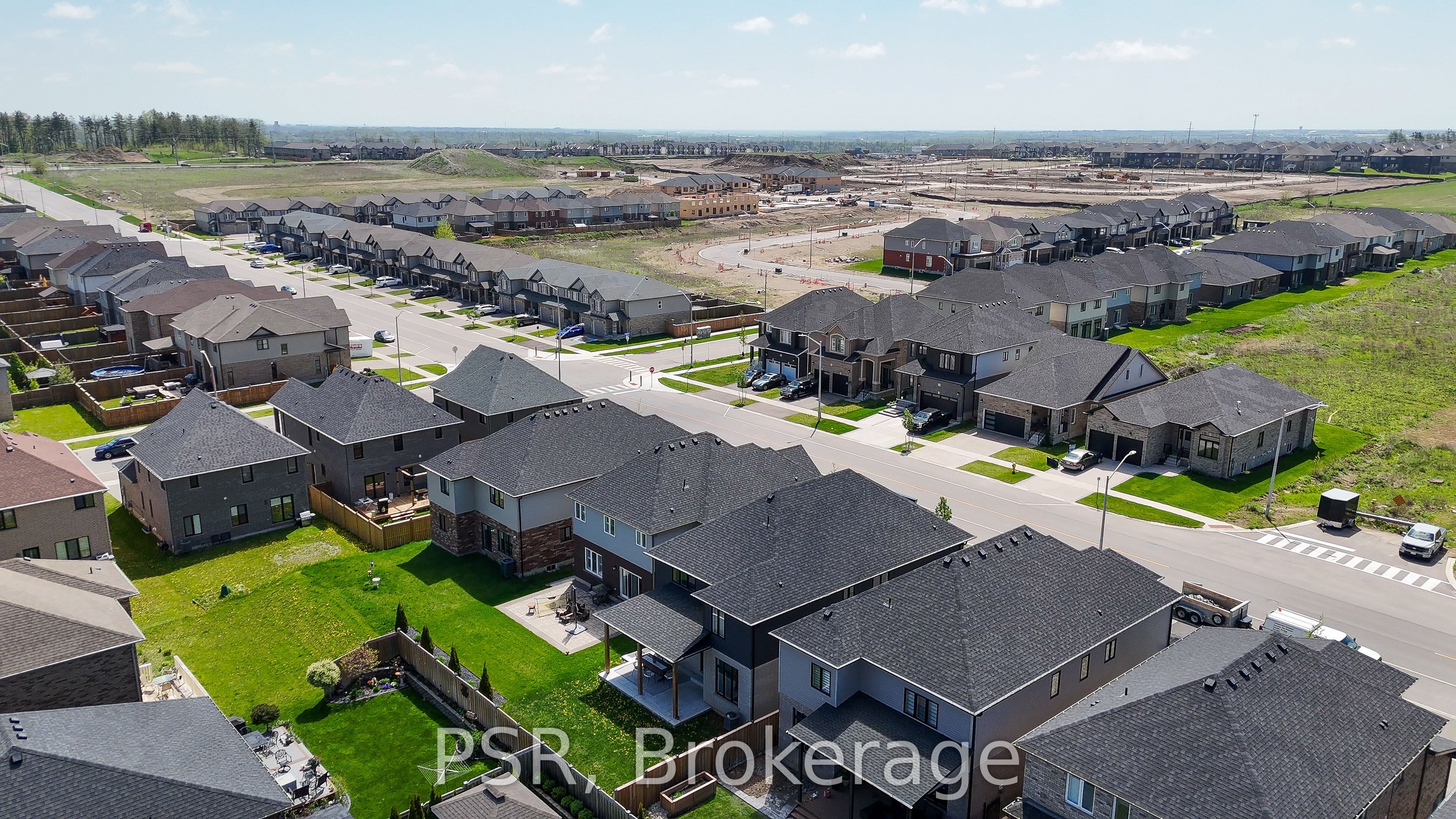 Photo 100 of 80 Arlington Parkway, Brant, Paris — HOMEH