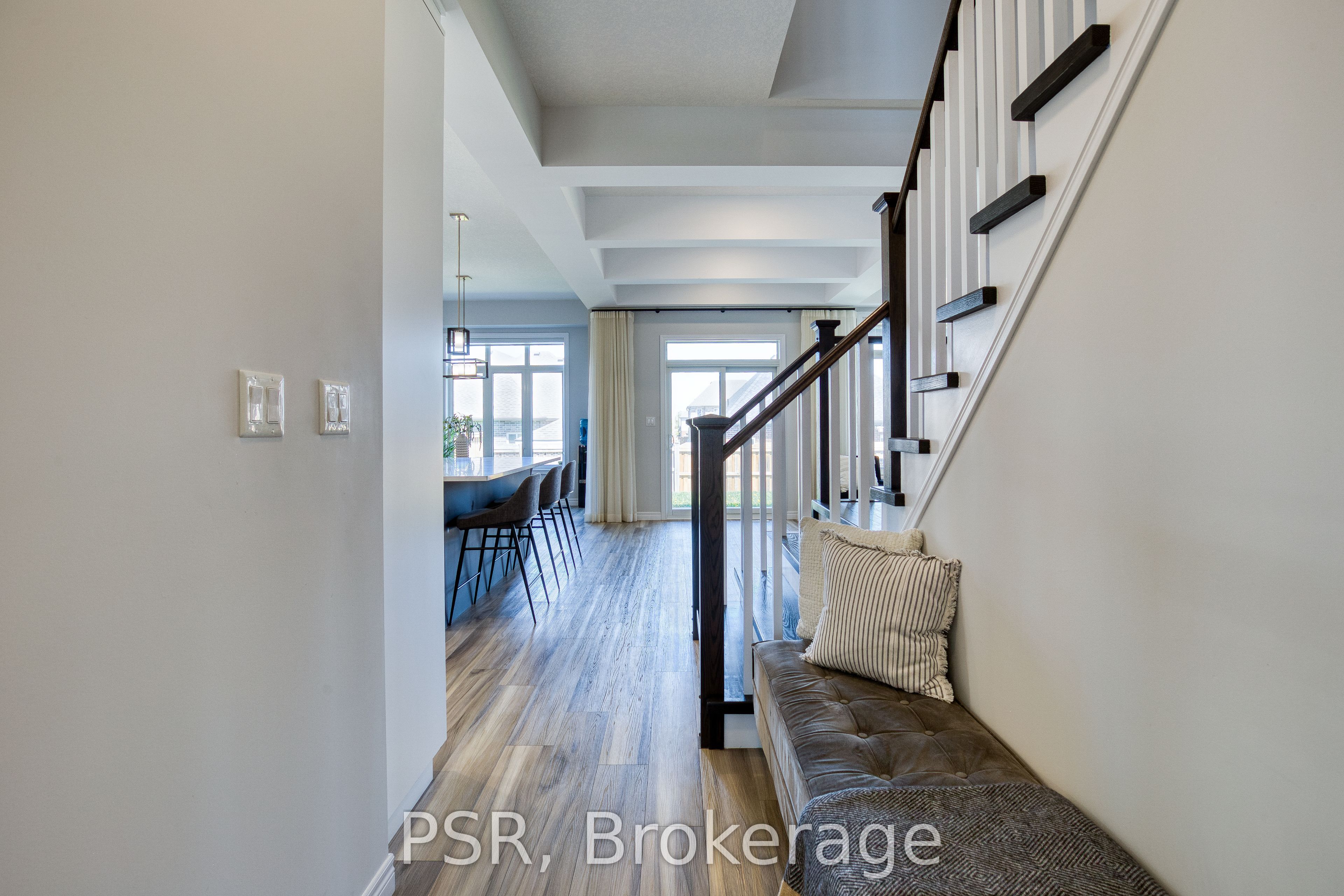 Photo 54 of 80 Arlington Parkway, Brant, Paris — HOMEH