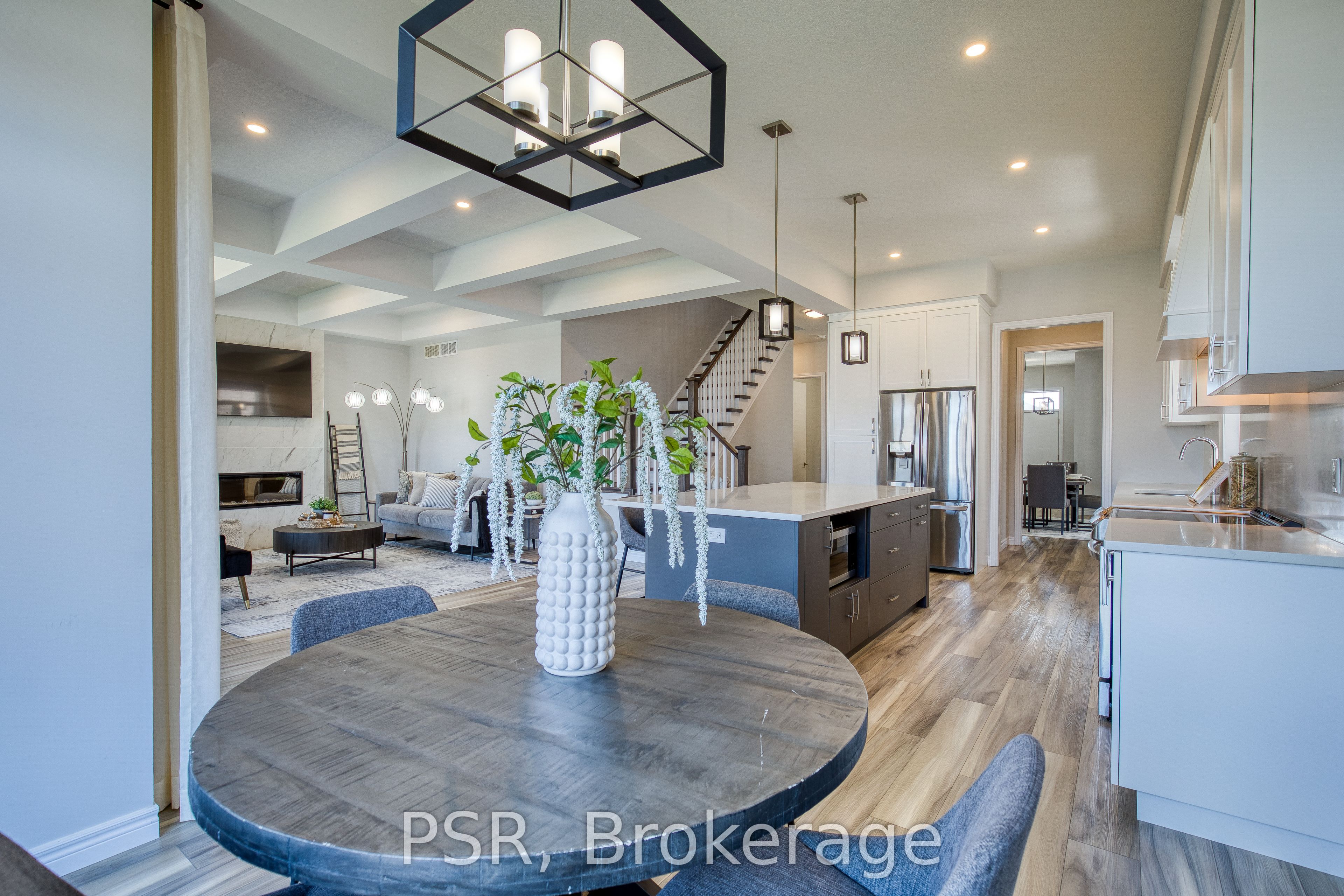 Photo 62 of 80 Arlington Parkway, Brant, Paris — HOMEH