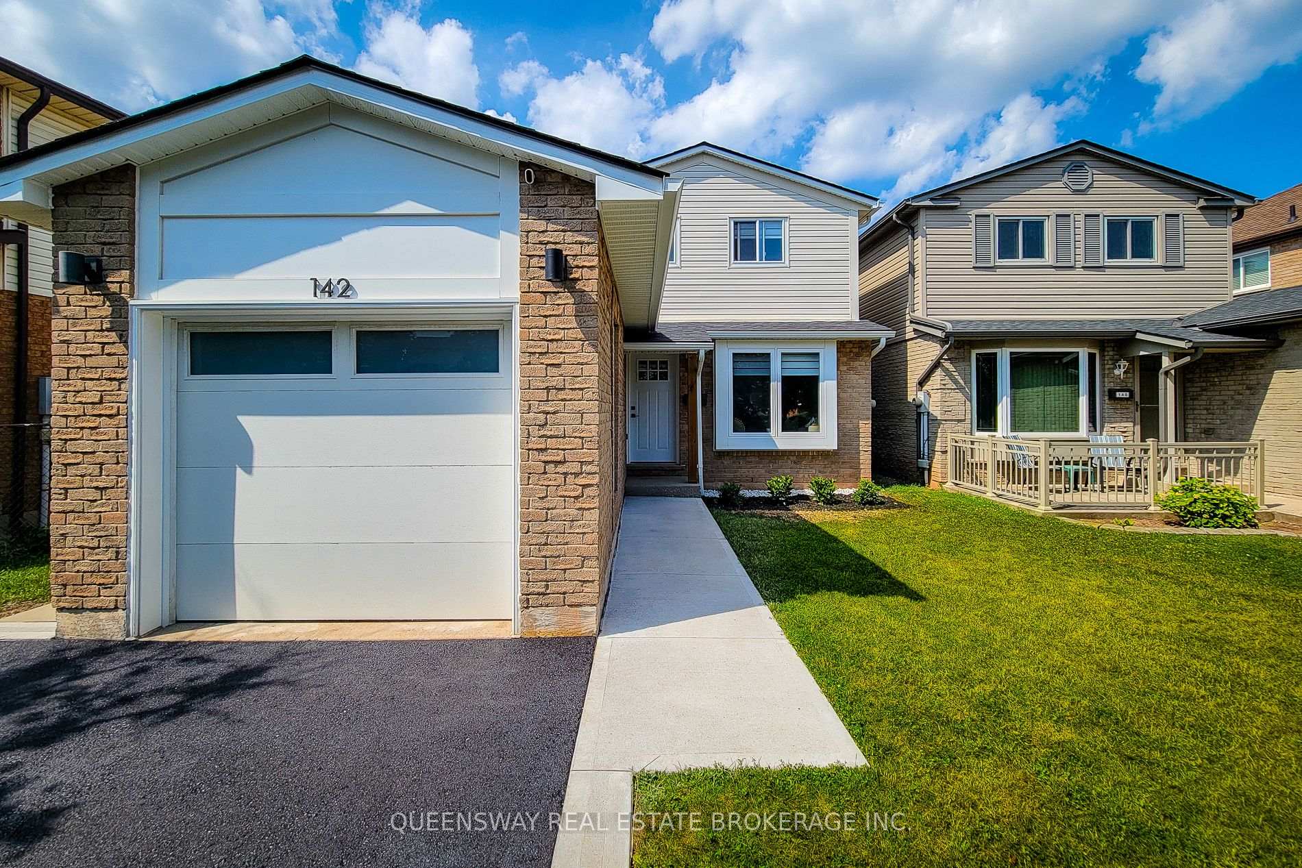 Photo 1 of 142 Macintosh Drive, Hamilton, Stoney Creek — HOMEH