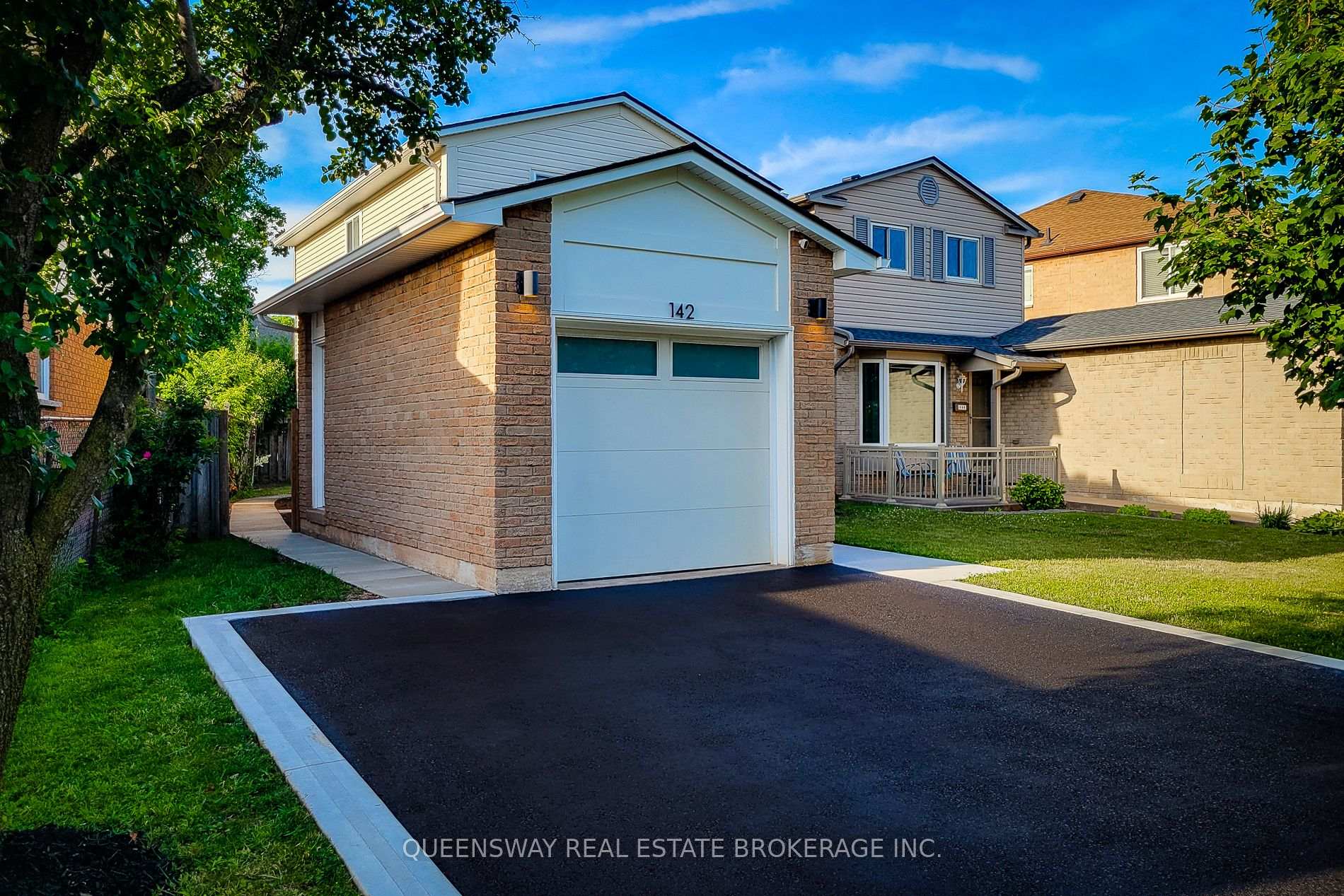 Photo 5 of 142 Macintosh Drive, Hamilton, Stoney Creek — HOMEH