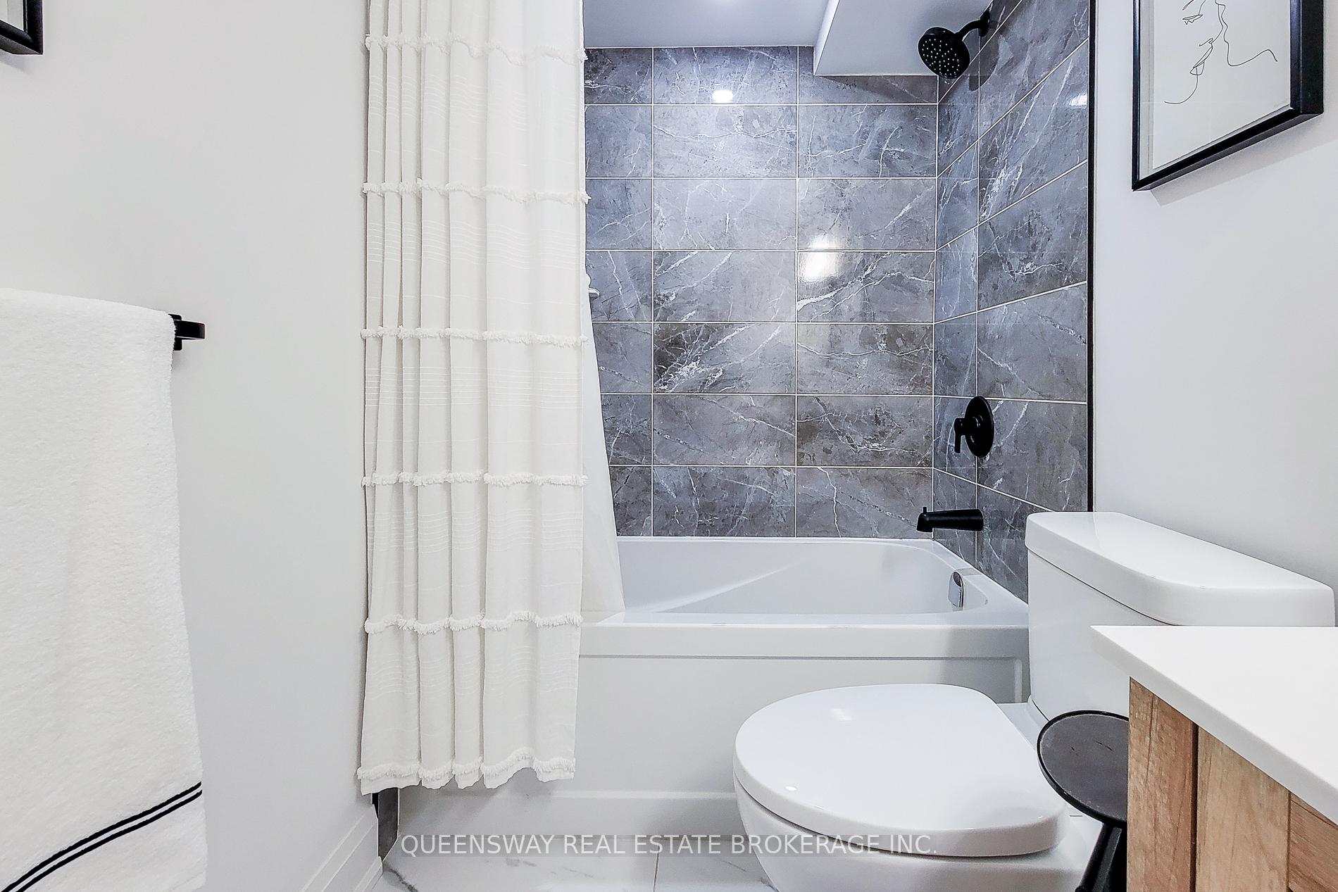 Photo 38 of 142 Macintosh Drive, Hamilton, Stoney Creek — HOMEH