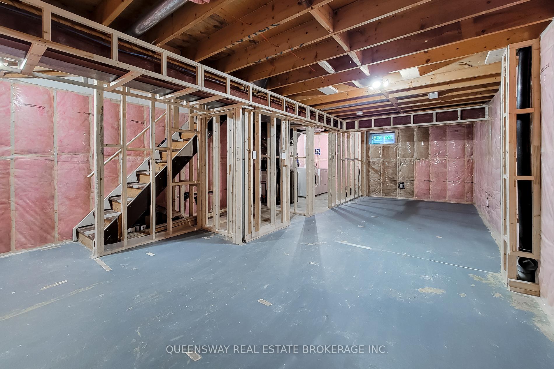 Photo 41 of 142 Macintosh Drive, Hamilton, Stoney Creek — HOMEH