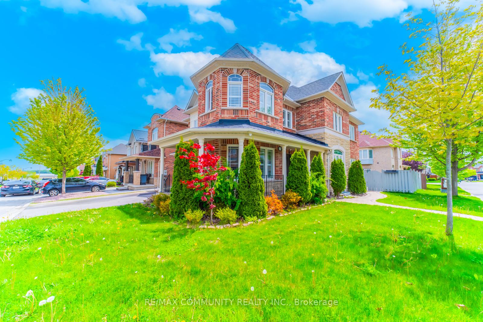 Photo 20 of 3 Sivyer Crescent, Ajax, Northeast Ajax — HOMEH