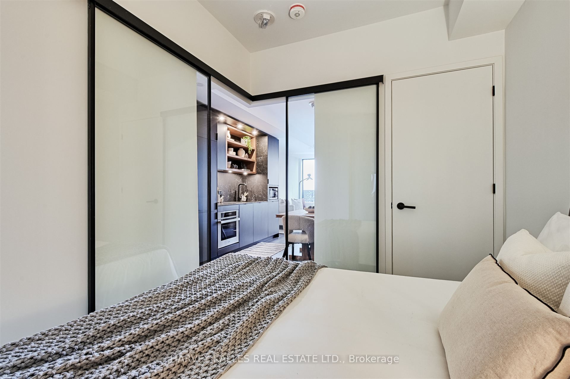 Photo 67 of Unit 4304, 55 Charles Street E, Toronto, Church-Yonge Corridor — HOMEH