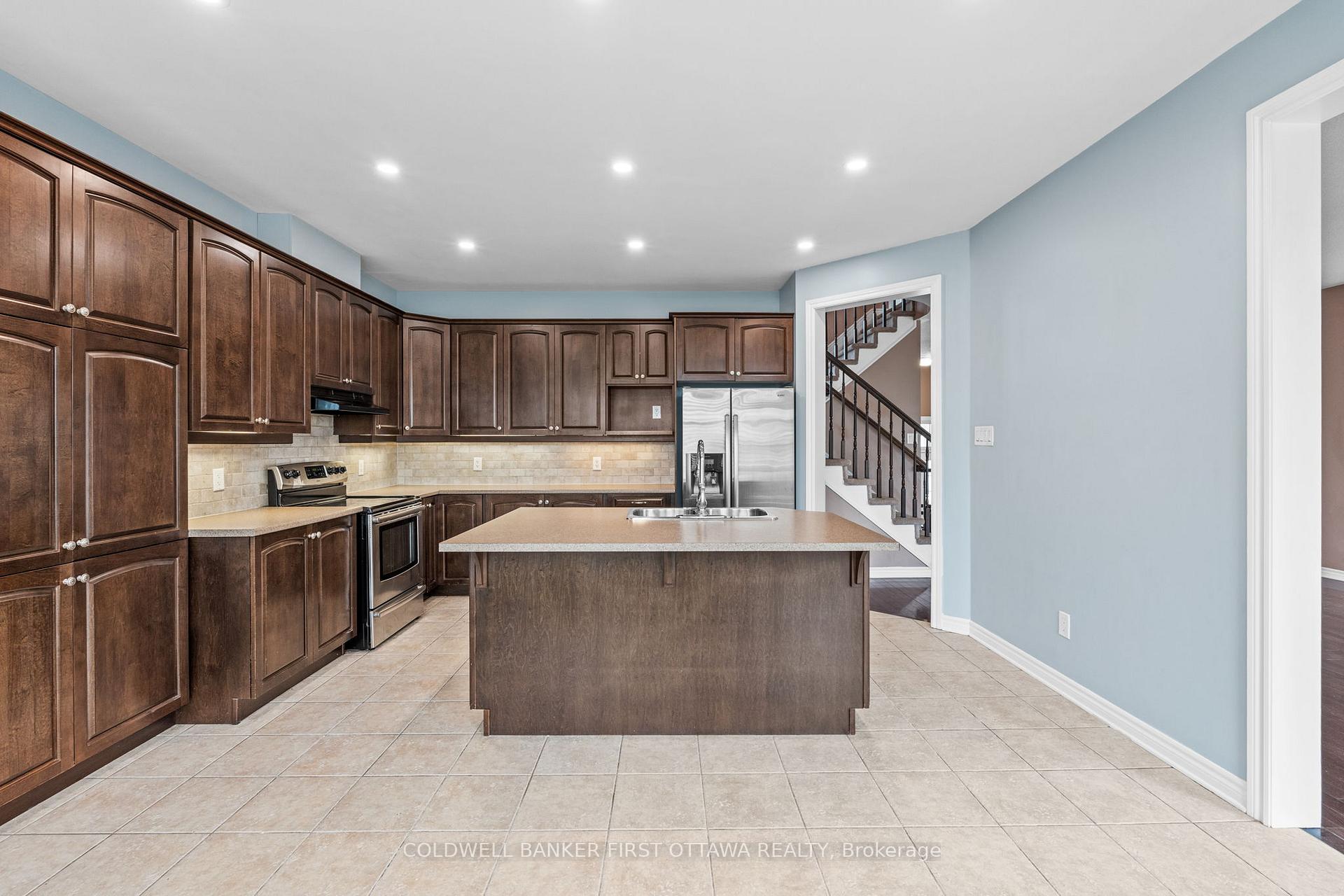 Photo 17 of 3512 Cambrian Road, Ottawa, Barrhaven - Half Moon Bay — HOMEH