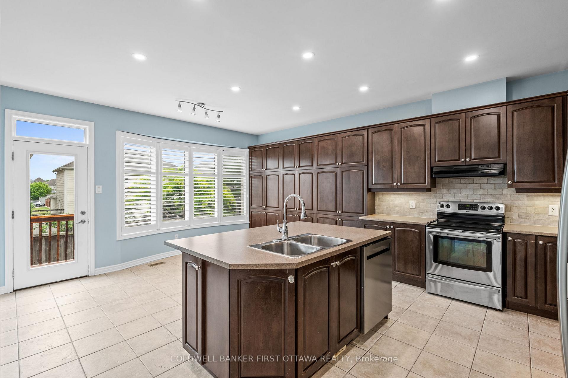 Photo 21 of 3512 Cambrian Road, Ottawa, Barrhaven - Half Moon Bay — HOMEH