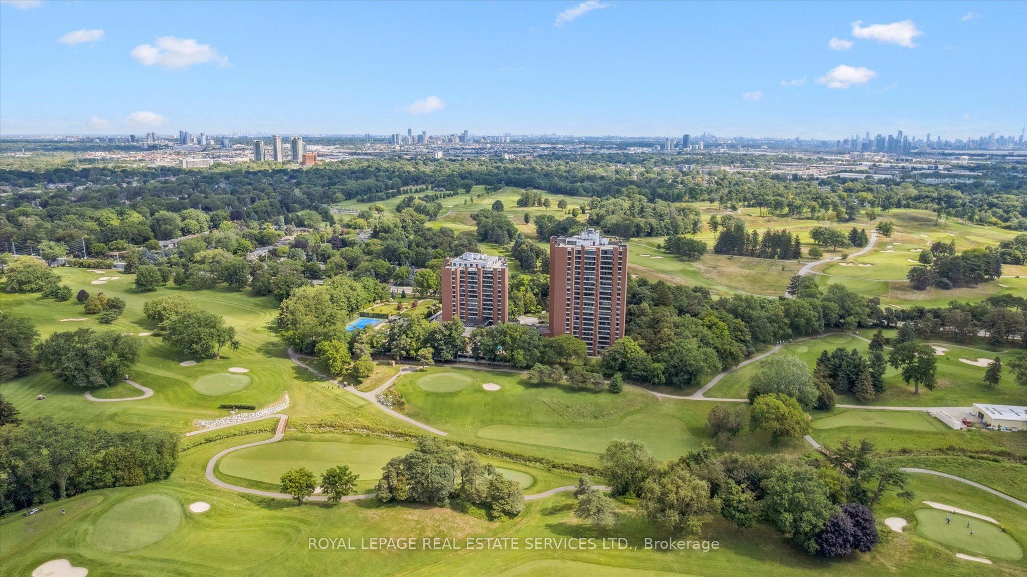Photo 2 of Unit 613, 1400 Dixie Road, Mississauga, Lakeview — HOMEH
