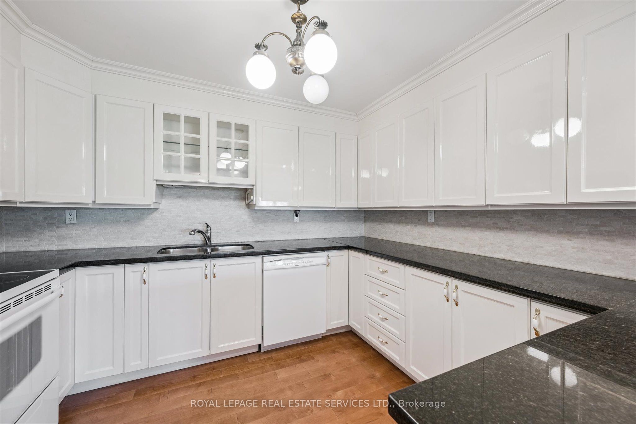 Photo 94 of Unit 613, 1400 Dixie Road, Mississauga, Lakeview — HOMEH